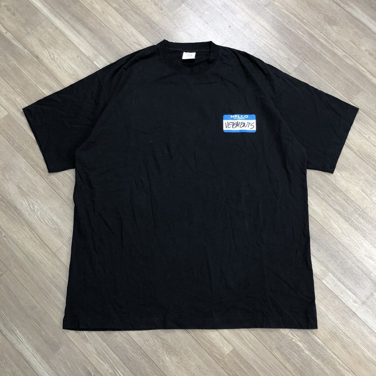 Vetements Vetements Hello My Name Is Vetements Oversize Hypebeast Tee Size US XXL / EU 58 / 5 - 11 Thumbnail
