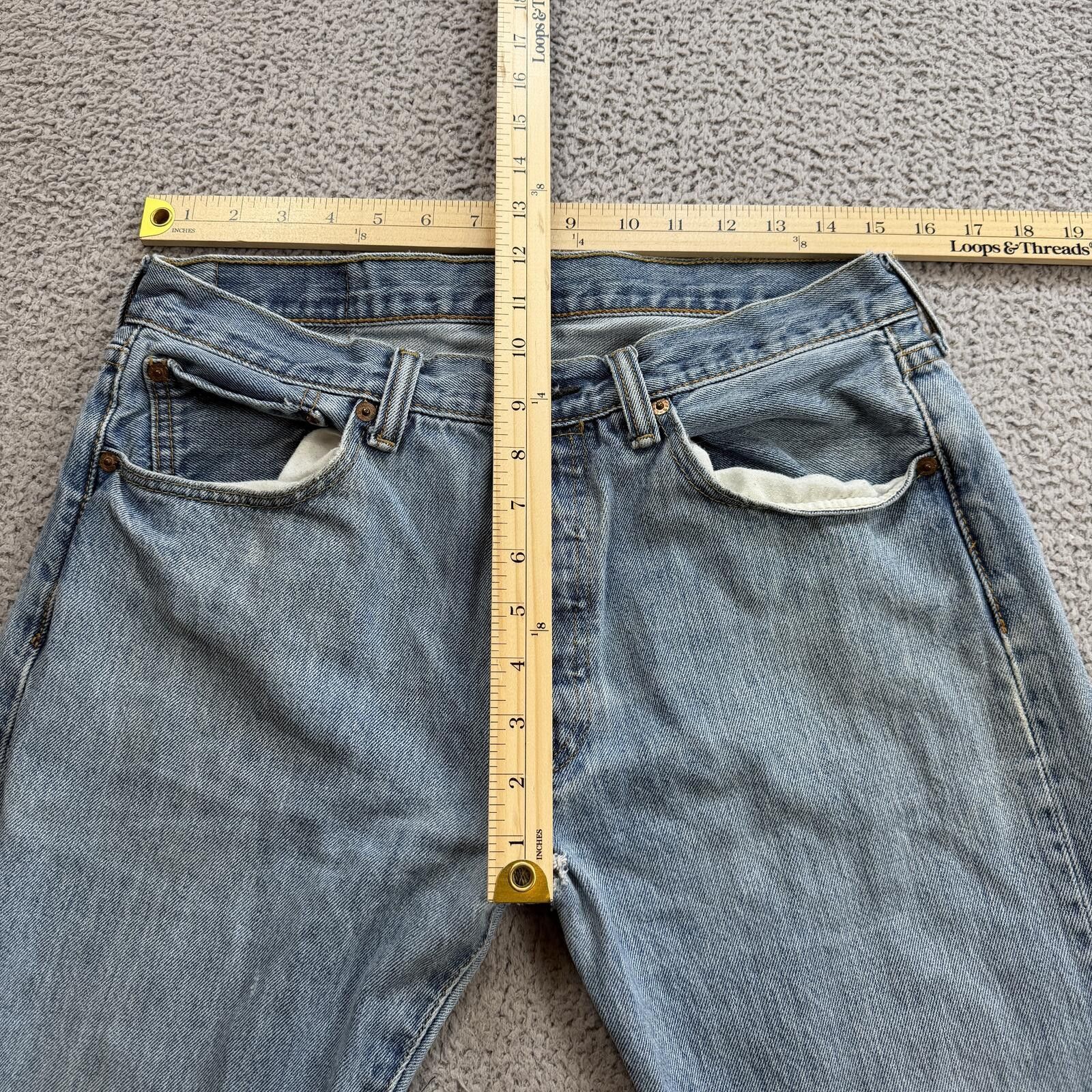 Levi's Levis 501 Light Wash Denim Jeans 32x32 Straight Leg Mid Size US 32 / EU 48 - 3 Thumbnail