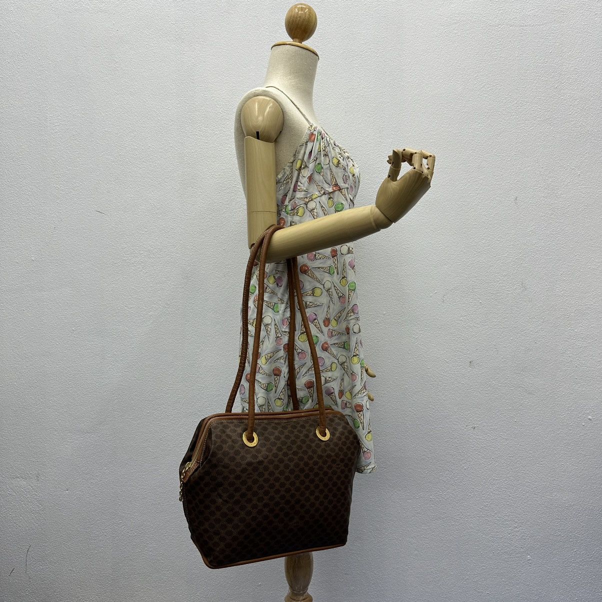 Celine ‼️YES‼️ AUTH. CELINE MACADAM SCHULTERTASCHE SHOULDER LONG BAG Size ONE SIZE - 19 Thumbnail