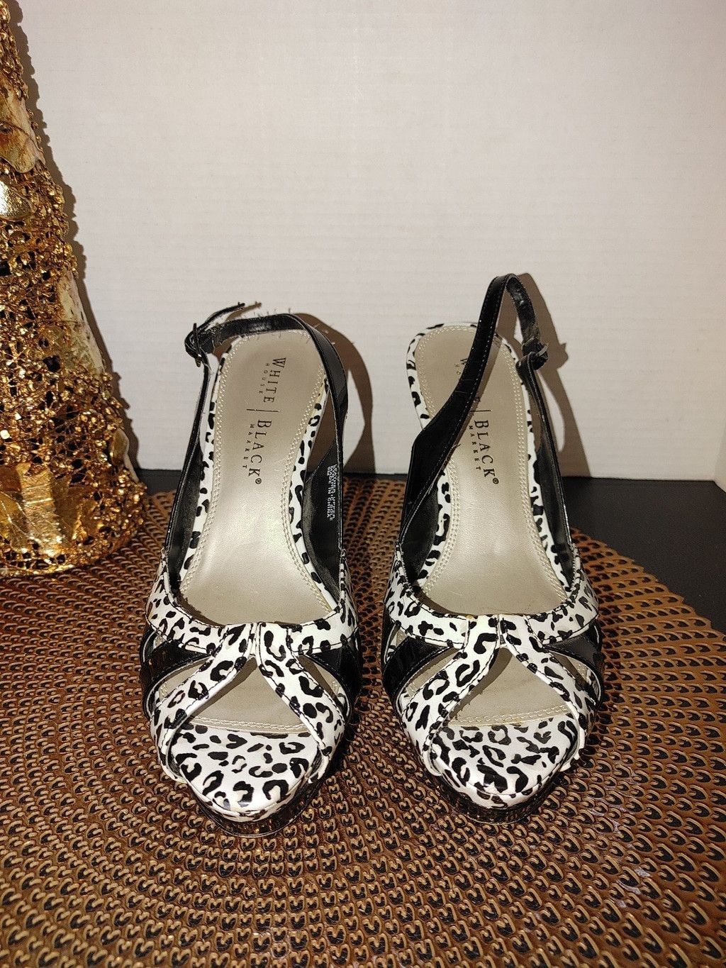 White House Black Market White House Black Market Kurt Heels Size 9M Size US 9 / IT 39 - 1 Thumbnail