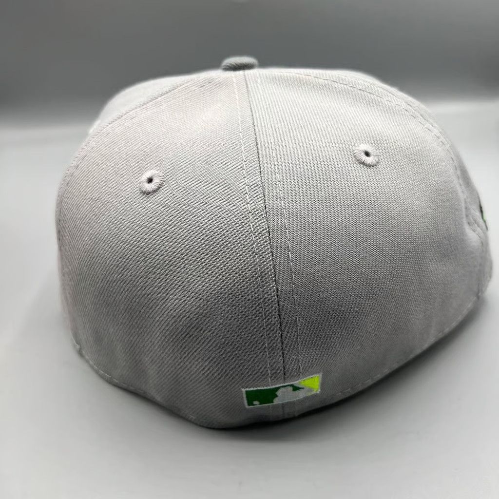 New Era Cincinnati Reds Hat Men 7 1/4 59Fifty New Era Fitted Cap Size ONE SIZE - 7 Thumbnail