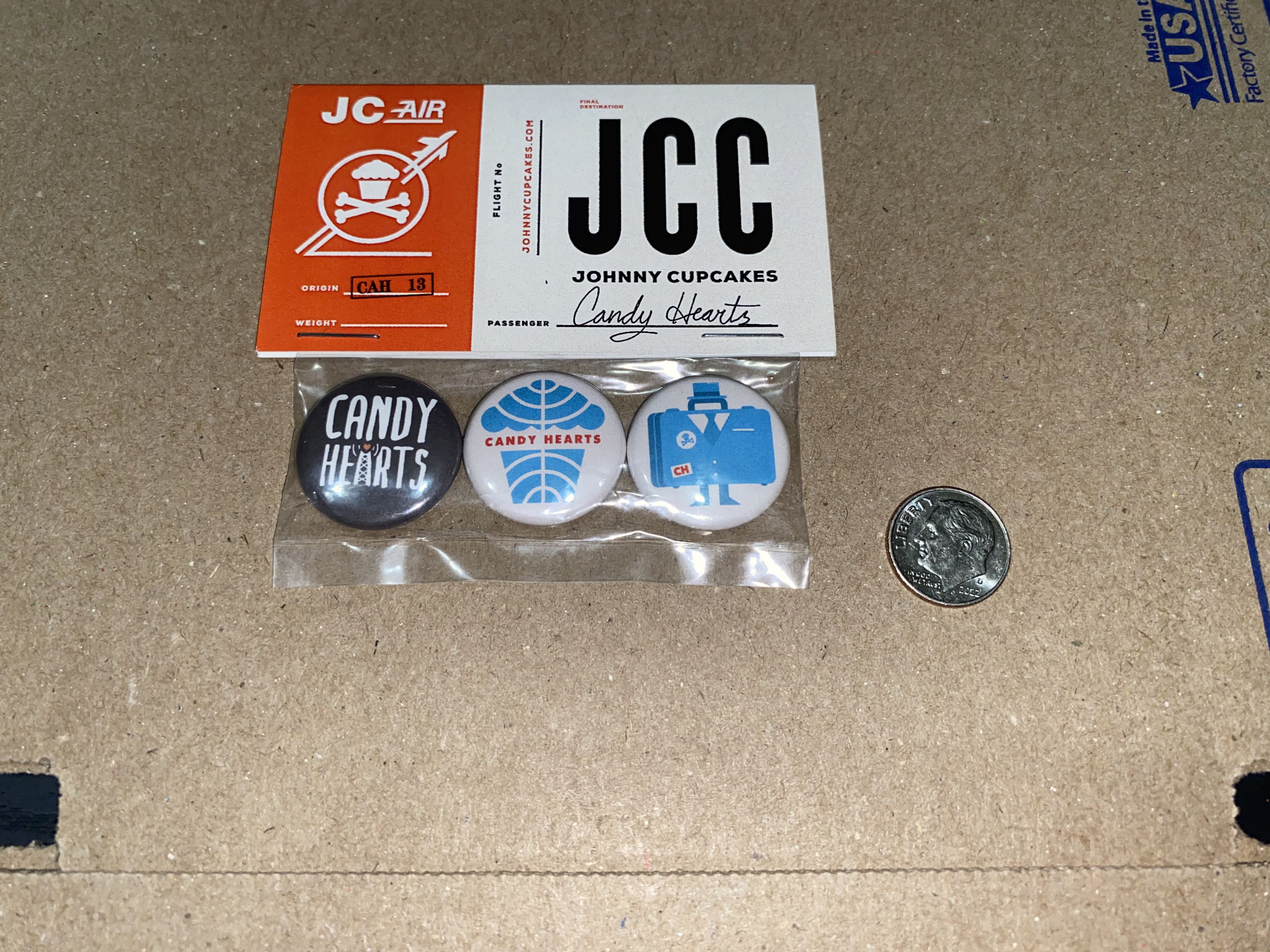 Johnny Cupcakes × Vintage Johnny Cupcakes Candy Hearts Button Pins Lapel Brooch shirt Size ONE SIZE - 4 Thumbnail