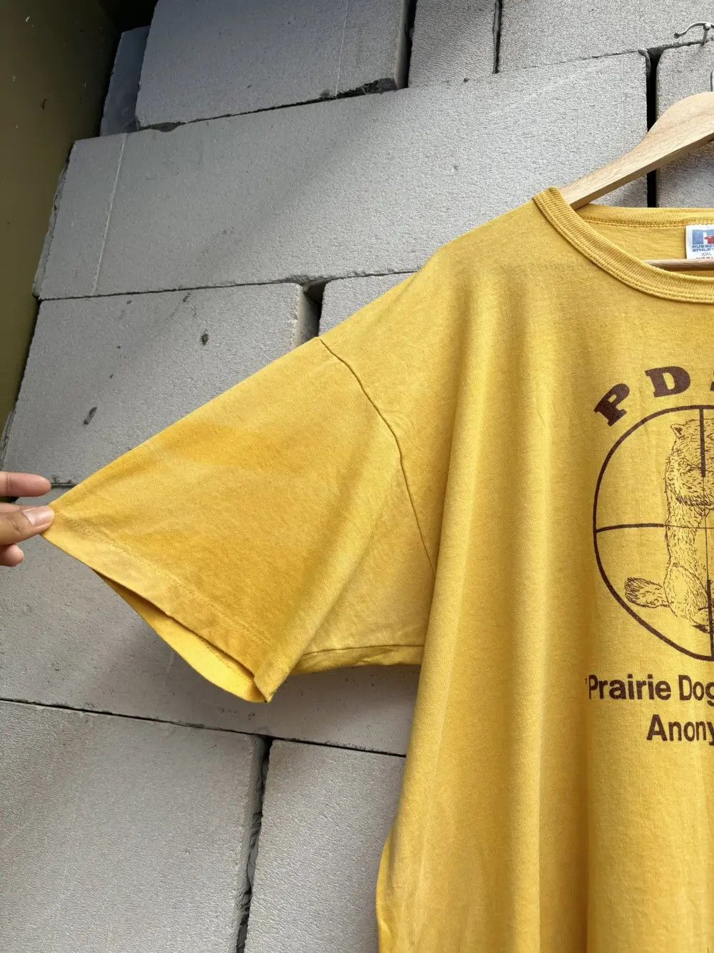 Vintage Thrashed Russell Distressed T Shirt 80s Prairie Dog Shooters Size US XXL / EU 58 / 5 - 4 Thumbnail