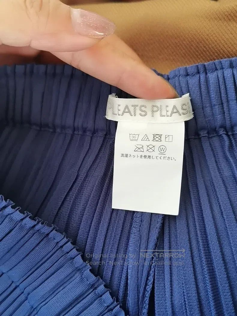 Issey Miyake Issey Miyake size:3 Solid Color Puff Trousers (Navy) Size 31" - 2 Thumbnail