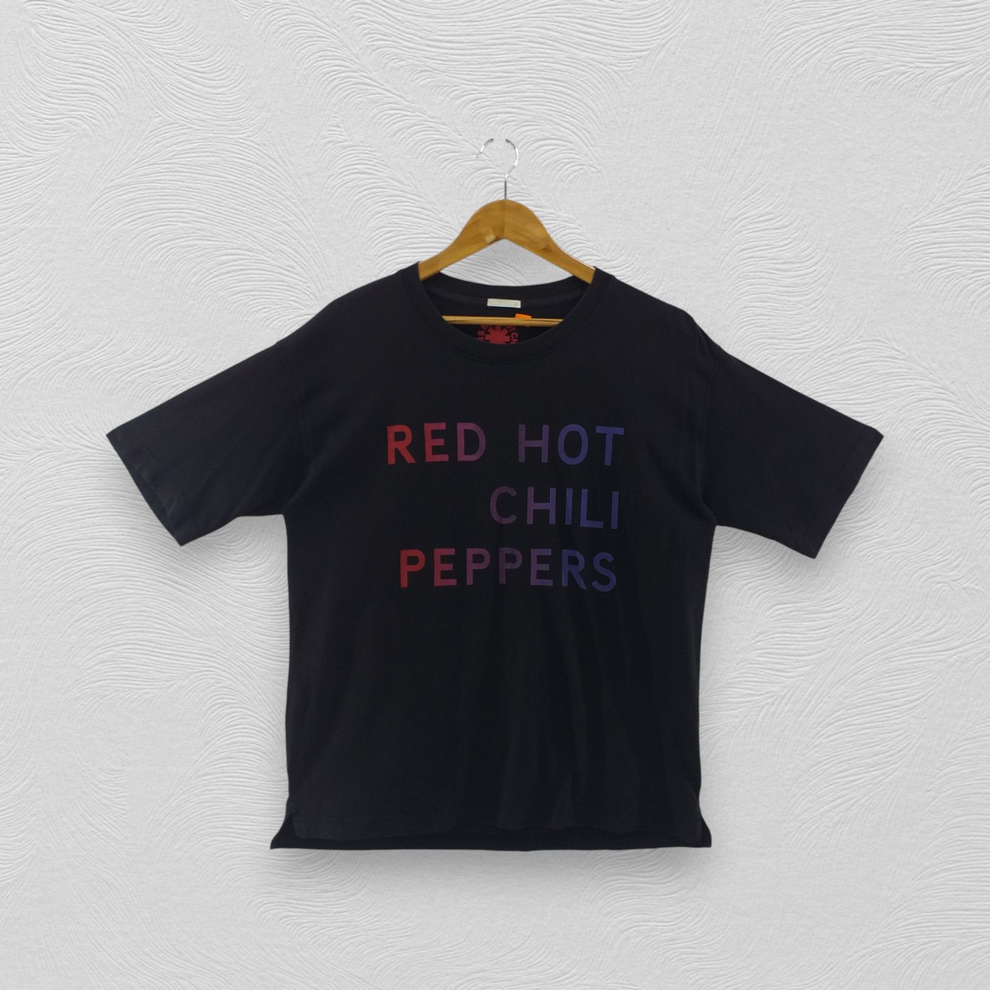 Band Tees Red Hot Chili Peppers Band Large Tee -F091 Size US L / EU 52-54 / 3 - 1 Thumbnail