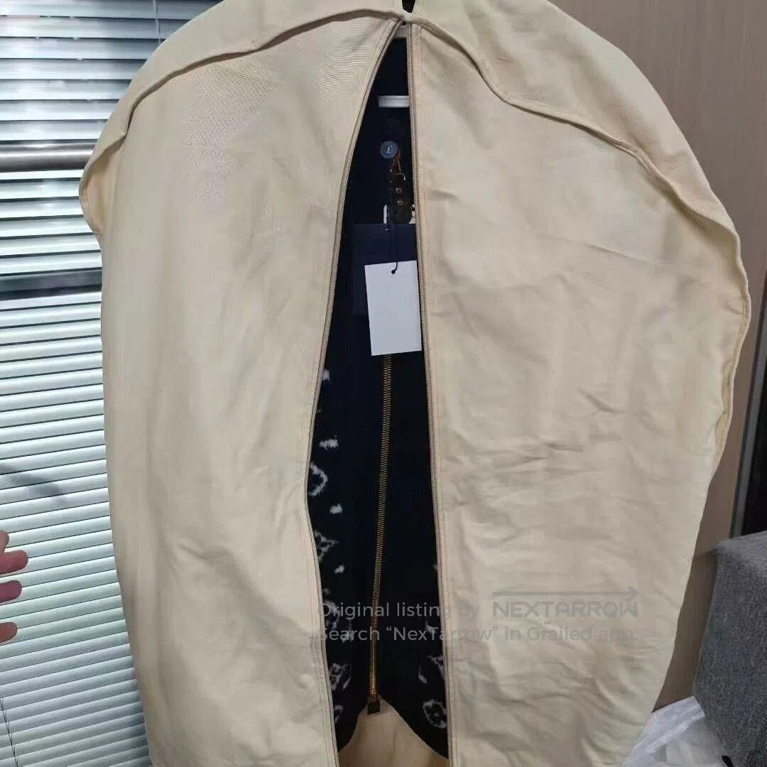 Louis Vuitton louis vuitton teddy coat with logo print. Size US M / EU 48-50 / 2 - 6 Thumbnail