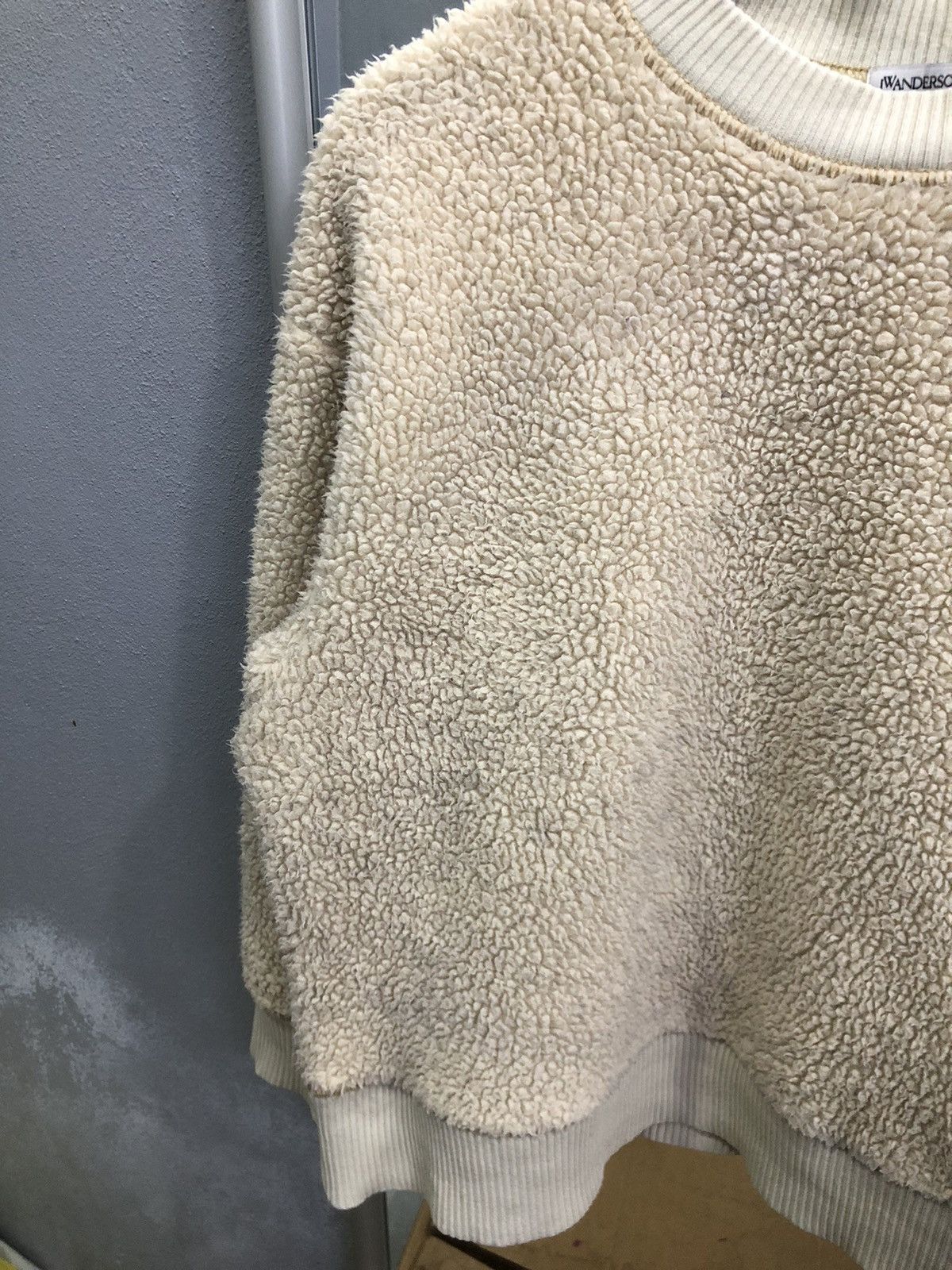 JW Anderson × Japanese Brand × Uniqlo Uniqlo JW Anderson fluffy fleece sweathirt Size M / US 6-8 / IT 42-44 - 5 Thumbnail