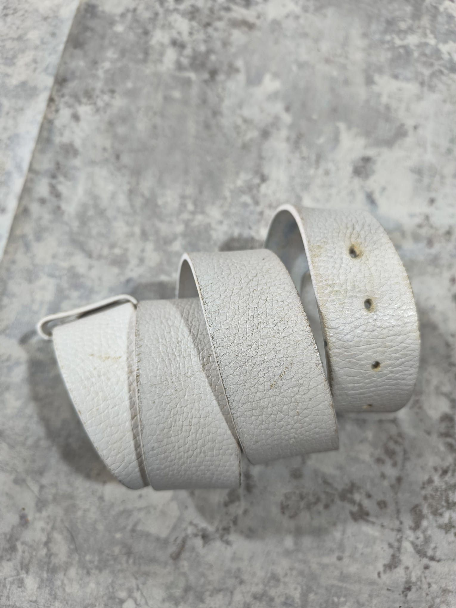 John Richmond RICHMOND DIRTY WHITE DISTRESSED LEATHER ITALY BELT Size ONE SIZE - 3 Thumbnail