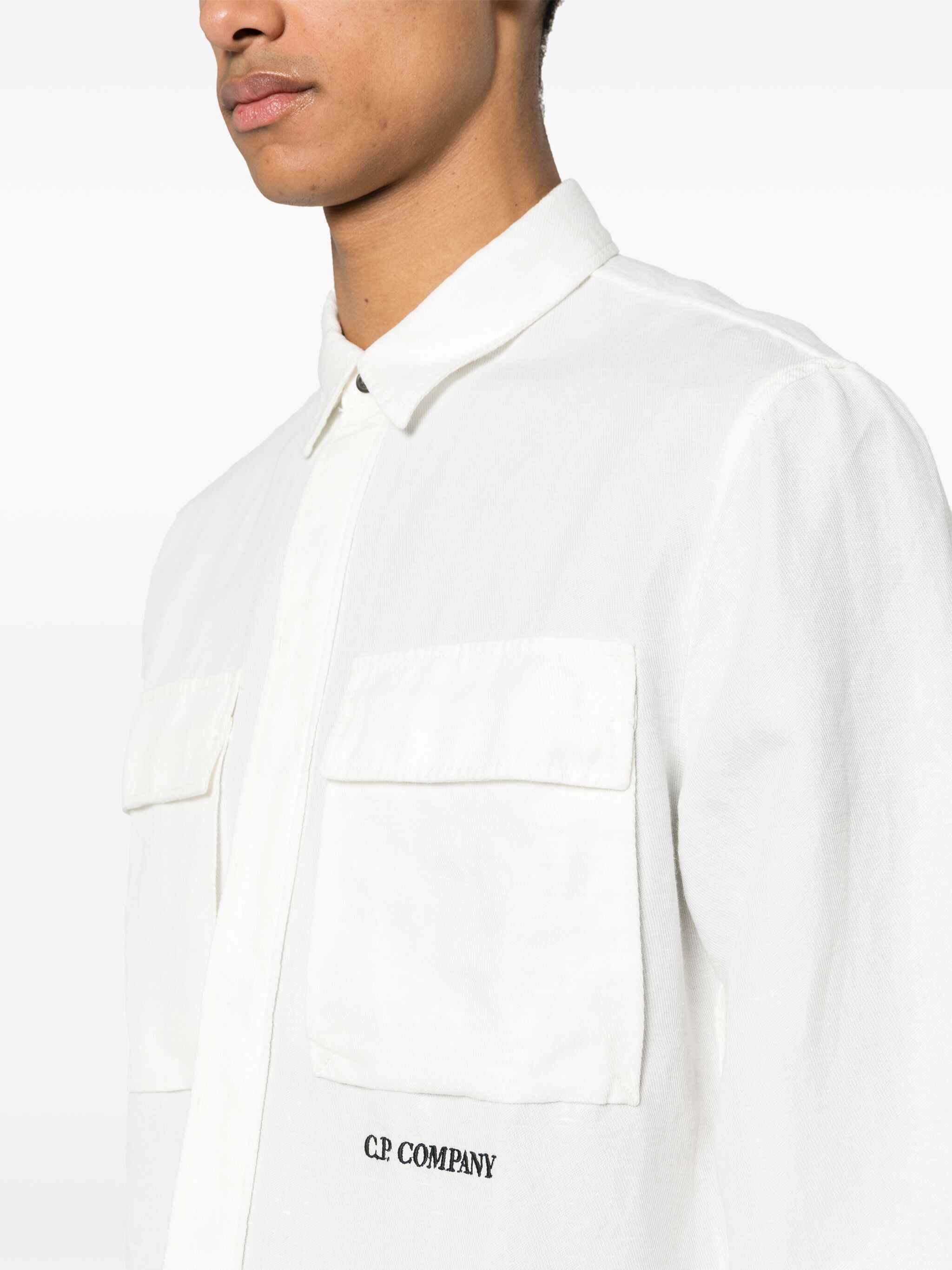 C.P. Company o1y1224 Solid Color Shirt in White Size US XL / EU 56 / 4 - 4 Thumbnail