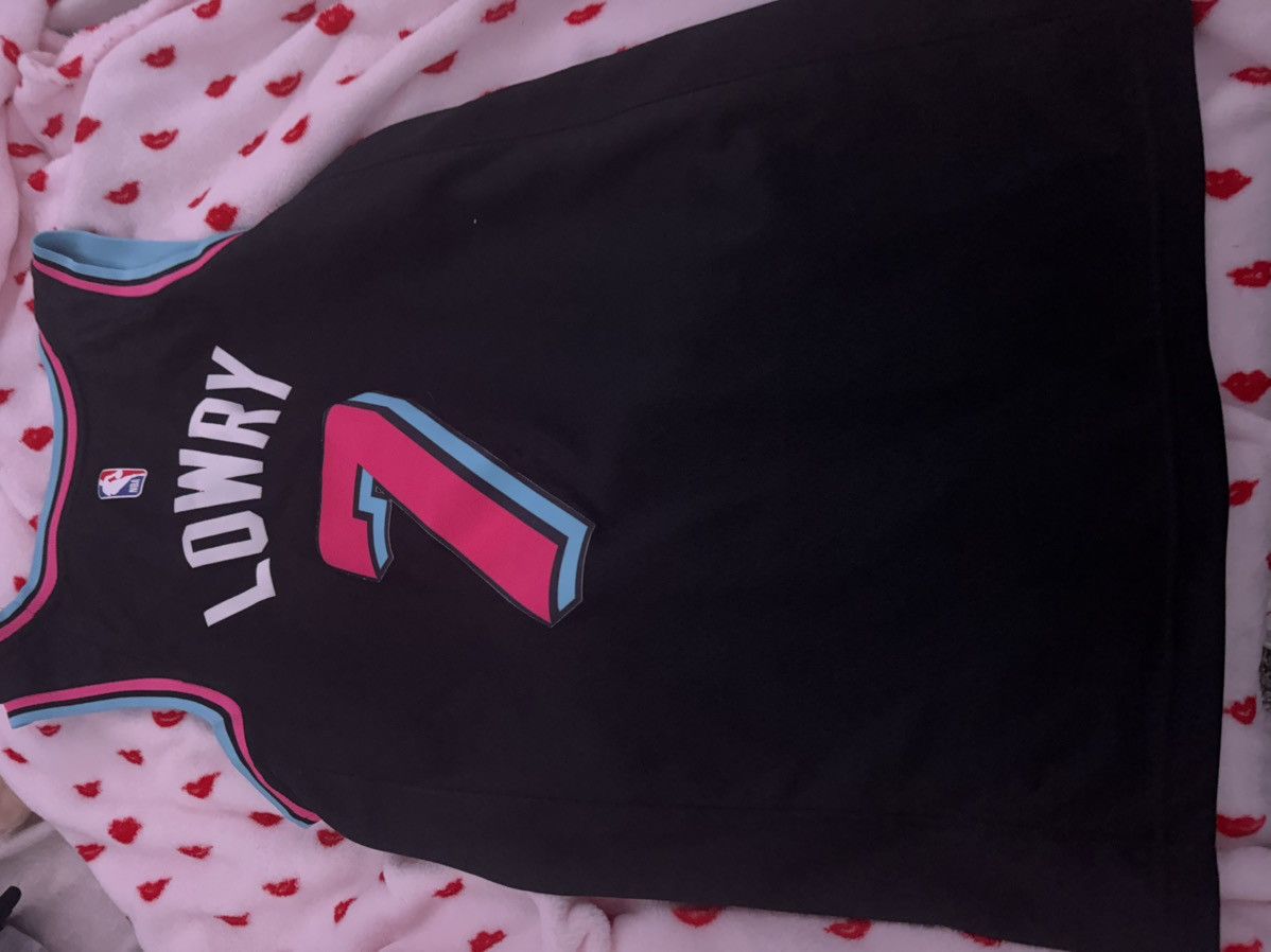 NBA × Nike Miami heat vice city jersey Size US S / EU 44-46 / 1 - 2 Thumbnail