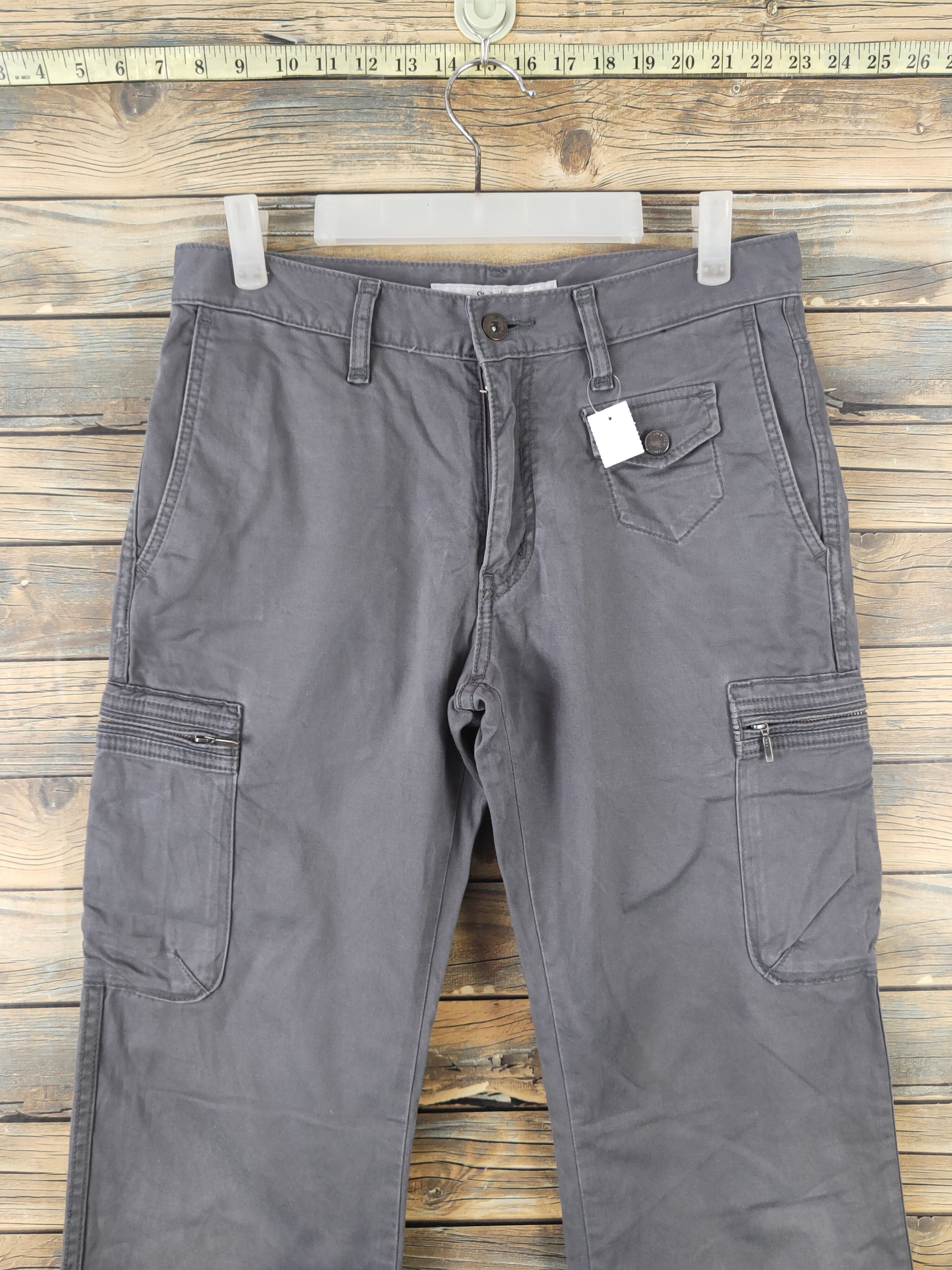 Japanese Brand DL Uniqlo Dark Gray Multipocket Cargo Pants #2109 Size US 31 - 2 Thumbnail