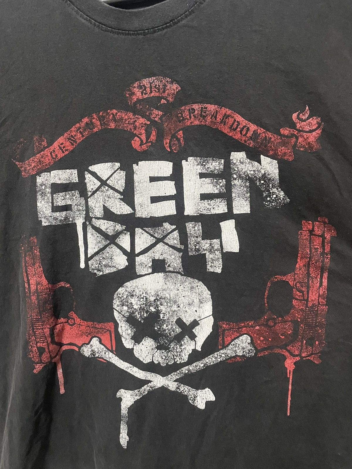 Band Tees × Vintage Vintage 2000s Green Day 21st Century Breakdown Faded T Shirt Size US XL / EU 56 / 4 - 4 Thumbnail