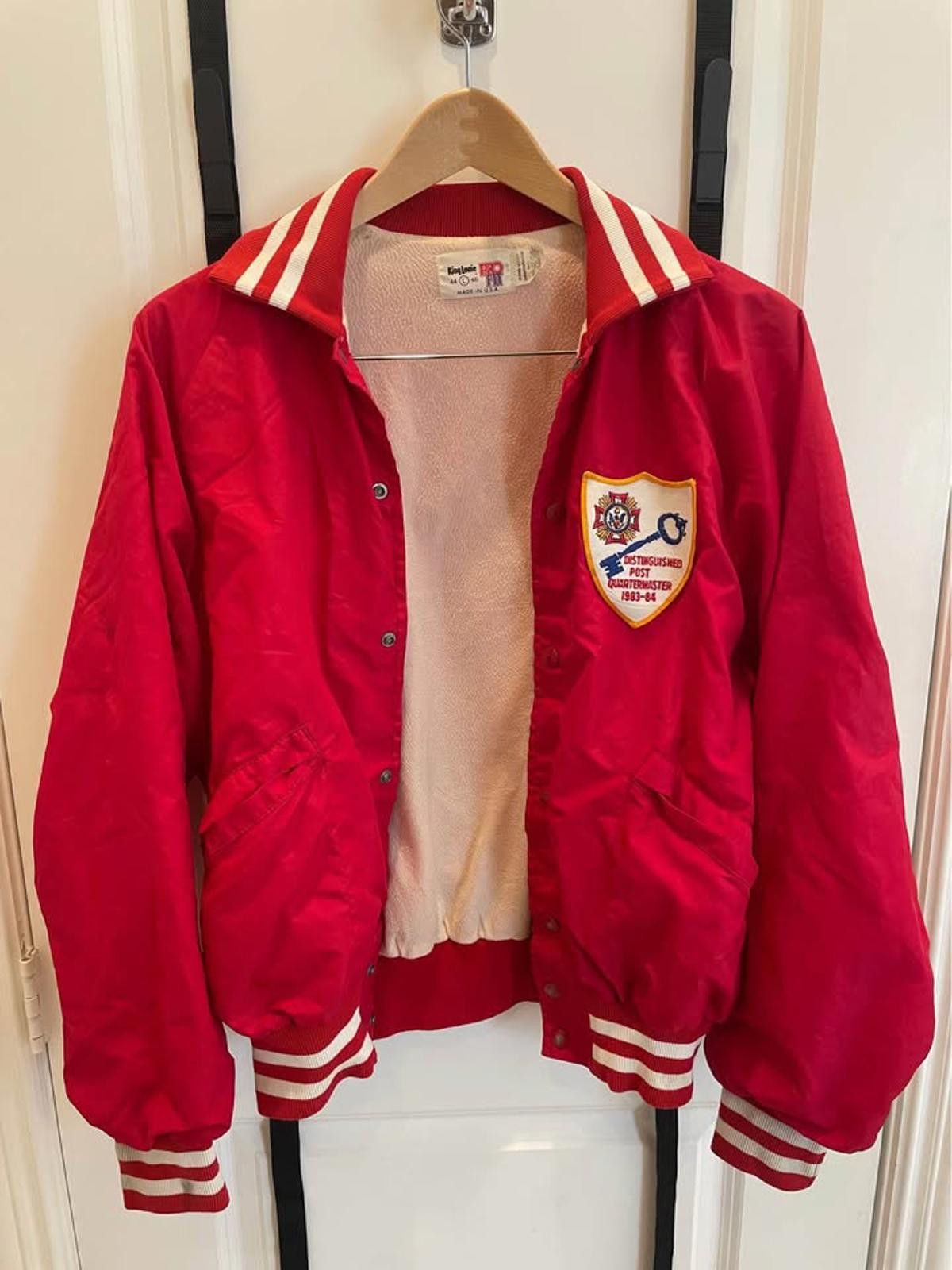 Designer Vintage 1983 King Louie VFW Red Satin Jacket - Made in USA Size US L / EU 52-54 / 3 - 1 Thumbnail