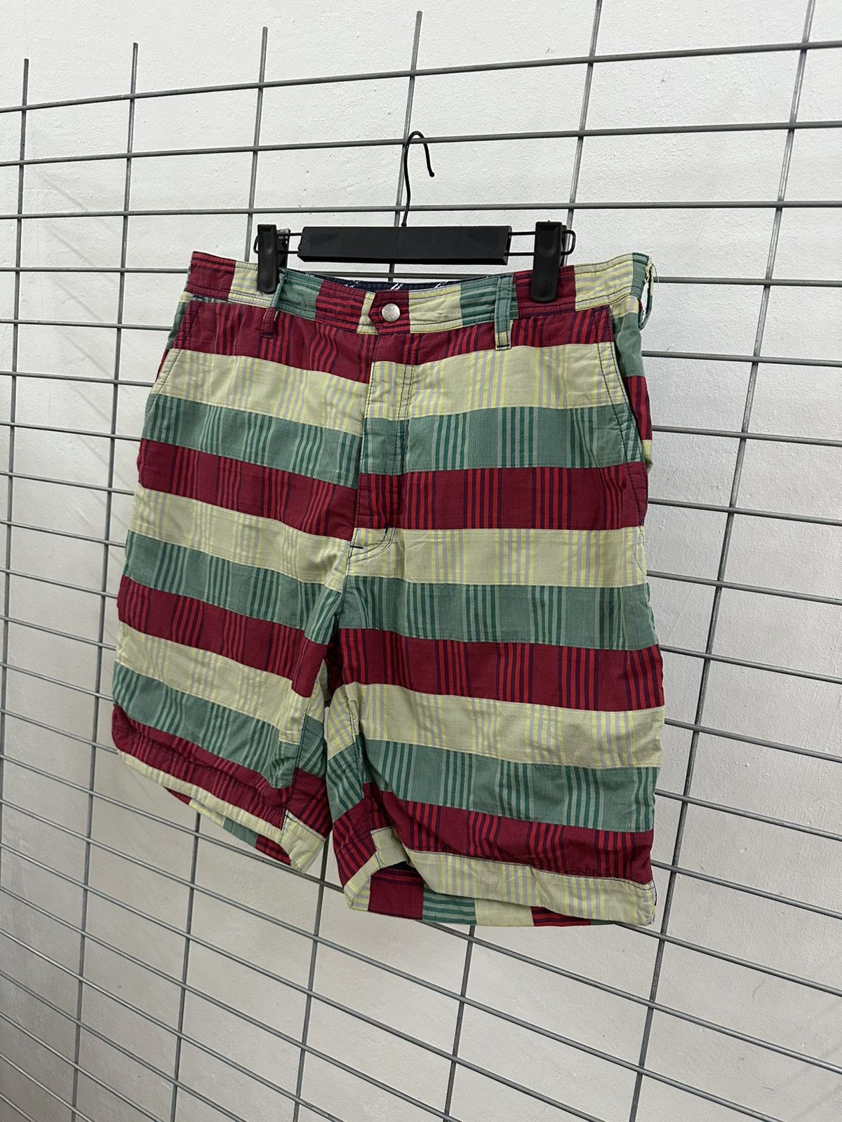 White Mountaineering Rare And Beautiful White Mountaineering Plaid Shorts Size US 32 / EU 48 - 3 Thumbnail
