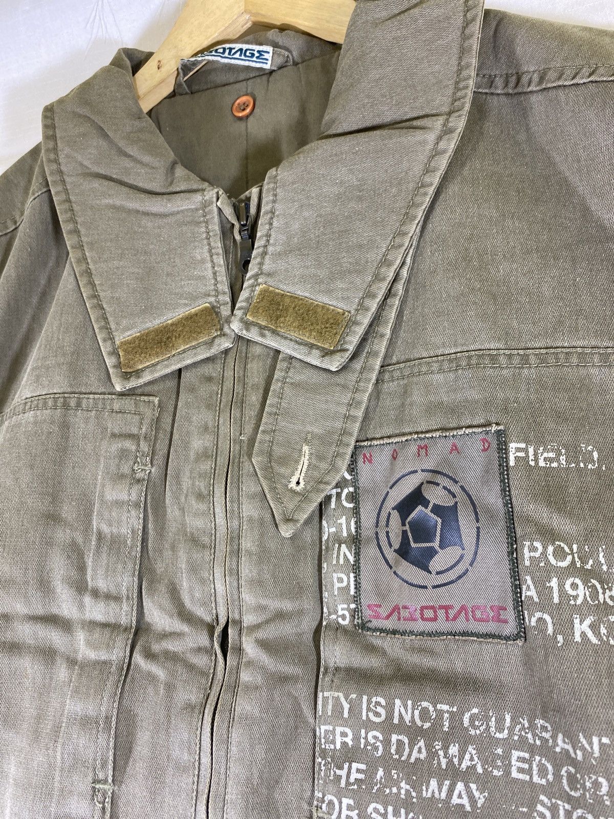 Other sabotage paul harvey errolson hugh inspiration Size US M / EU 48-50 / 2 - 4 Thumbnail
