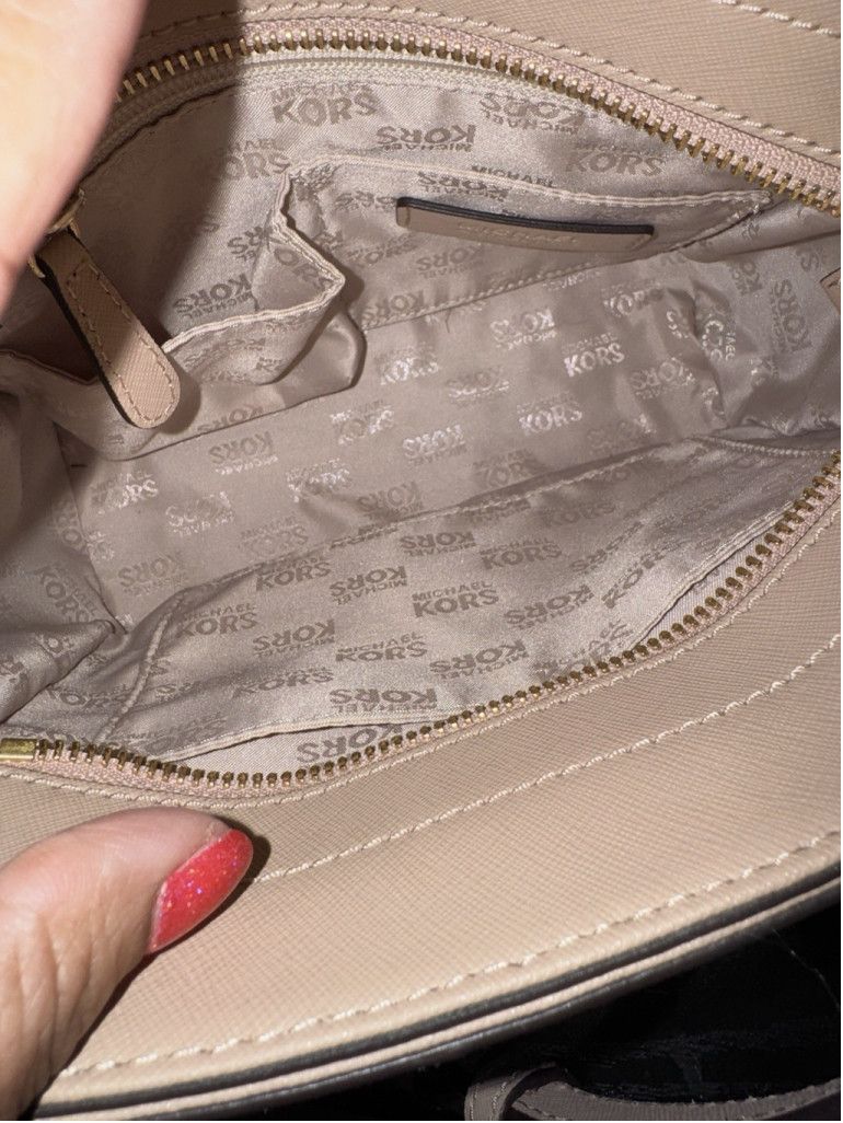 Michael Kors Michael Kors Hamilton Traveler Messenger Bag Size ONE SIZE - 10 Thumbnail