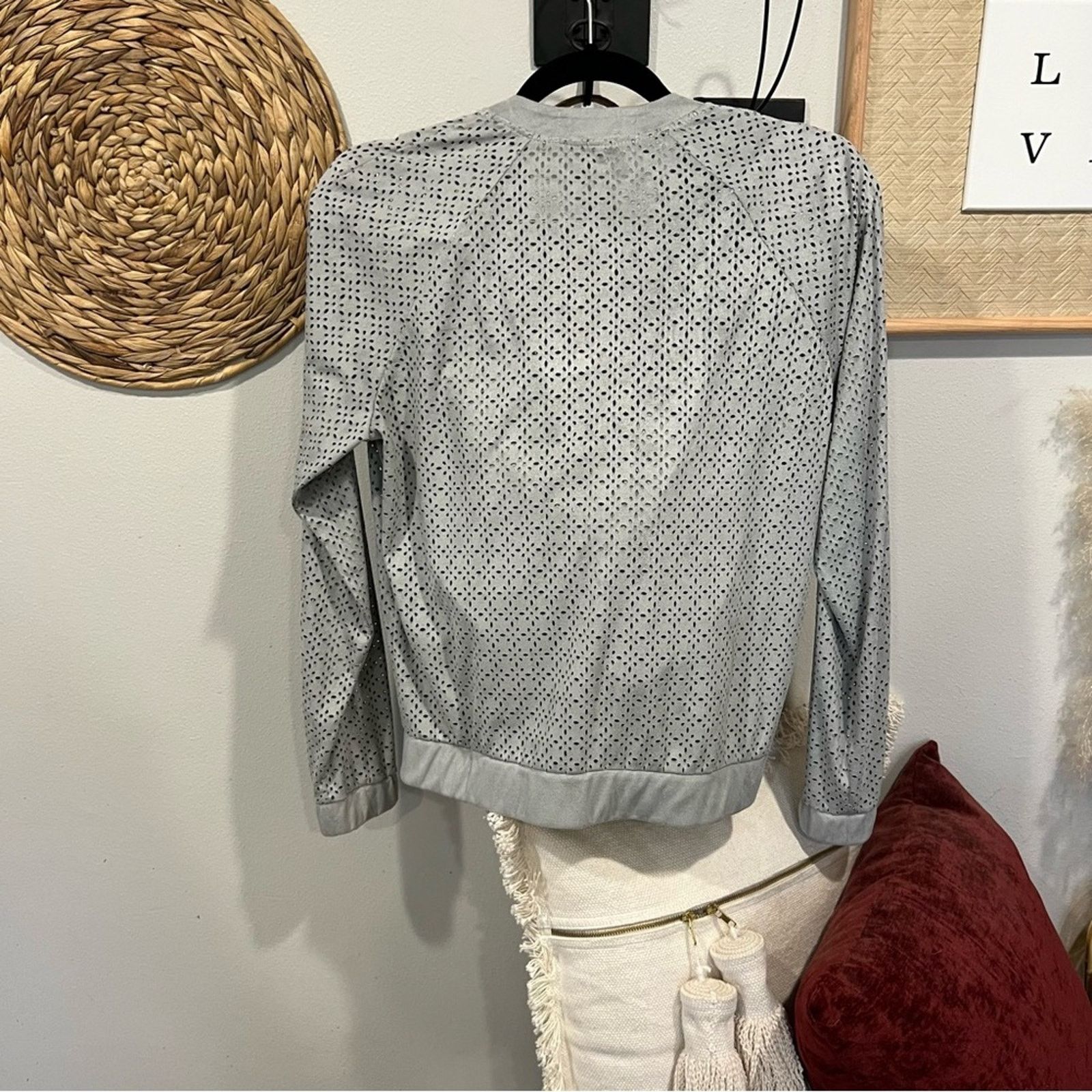 Other Thread & Supply Gray Suede Bomber Jacket Floral Cut Out Size S / US 4 / IT 40 - 3 Thumbnail