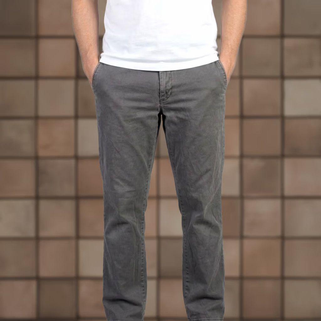 Vineyard Vines Vineyard Vines Chino Pants Breaker Straight 32 x 32 Grey Mens Regular Stretch Cotton Blend Pockets Logo Size US 32 / EU 48 - 1 Thumbnail