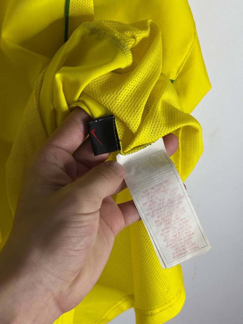 Nike Nike Brazil National Team 90 Soccer Jersey Yellow Vintage Size US L / EU 52-54 / 3 - 4 Thumbnail