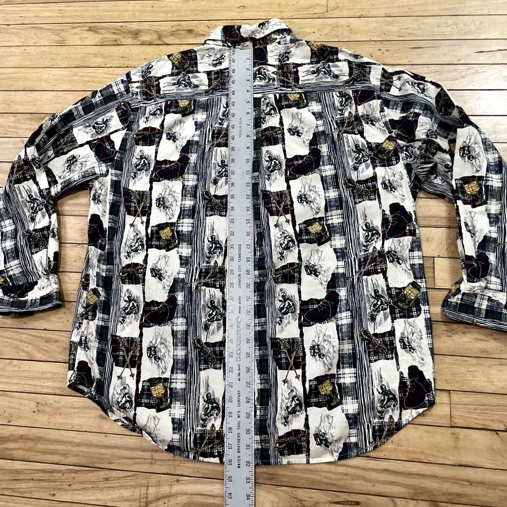 Roundtree & Yorke ROUNDTREE & YORK Shirt Men XL Camping Gear Graphic Print Lantern Boots Poles AOP Size US XL / EU 56 / 4 - 6 Thumbnail