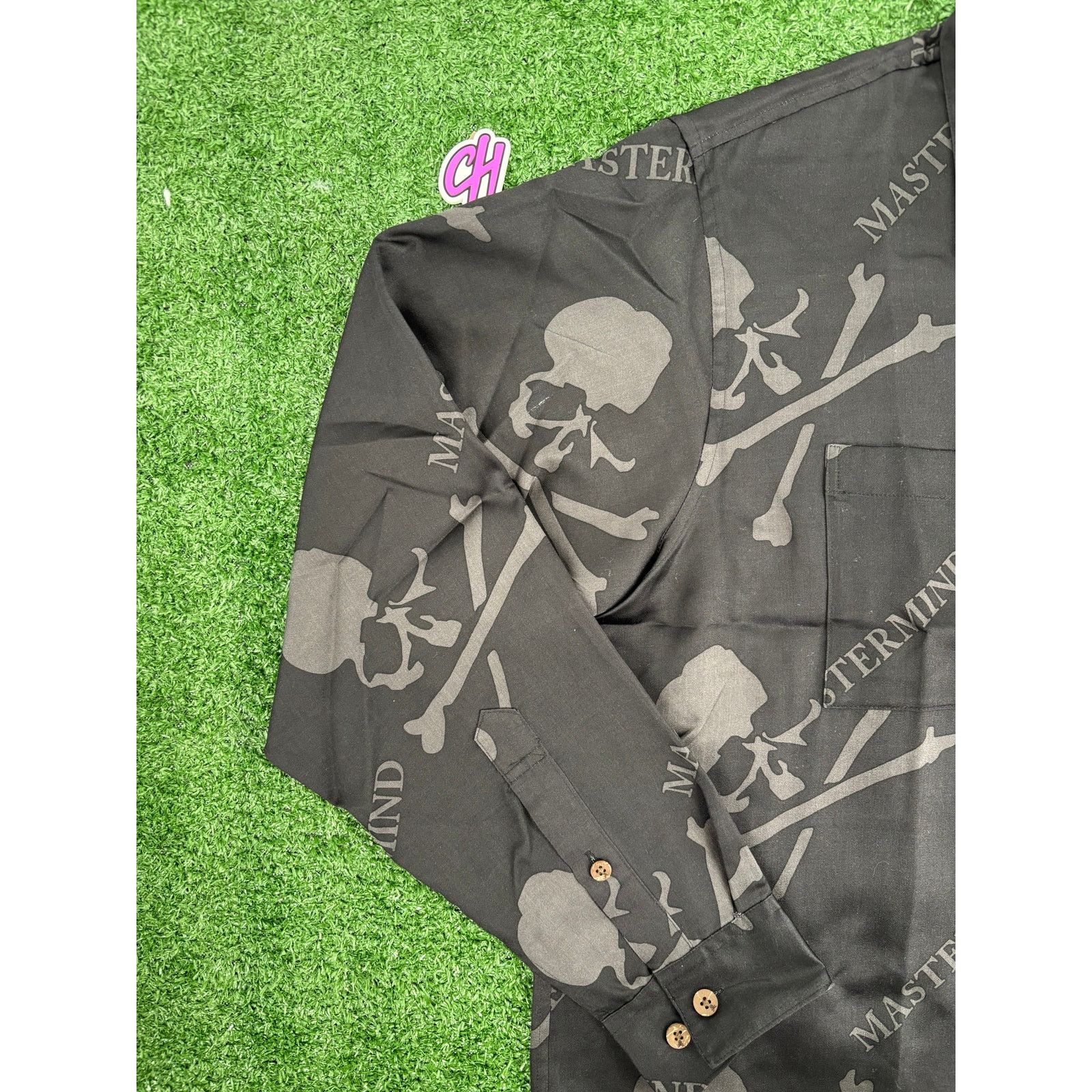 Mastermind Japan Mastermind World Silk Monogram Skull Button Down Size Medium Size US M / EU 48-50 / 2 - 5 Thumbnail