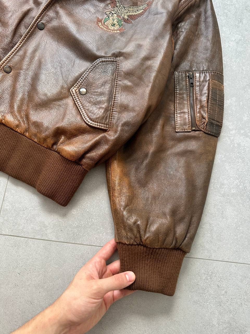Vintage Vintage PARTICULIER AIR FORCE Leather Aviator Bomber Jacket Size US L / EU 52-54 / 3 - 10 Thumbnail
