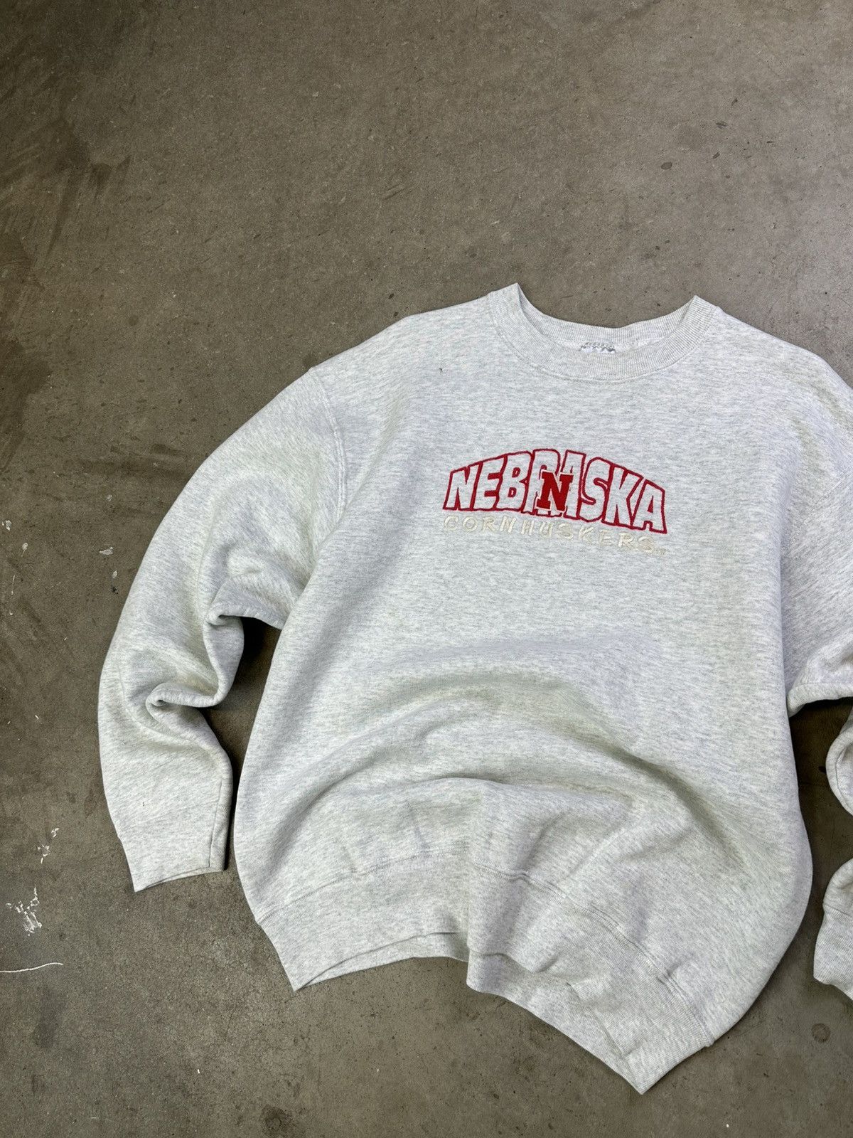 Vintage 90s Nebraska Cornhuskers Embroidered Crewneck Large Size US L / EU 52-54 / 3 - 2 Thumbnail