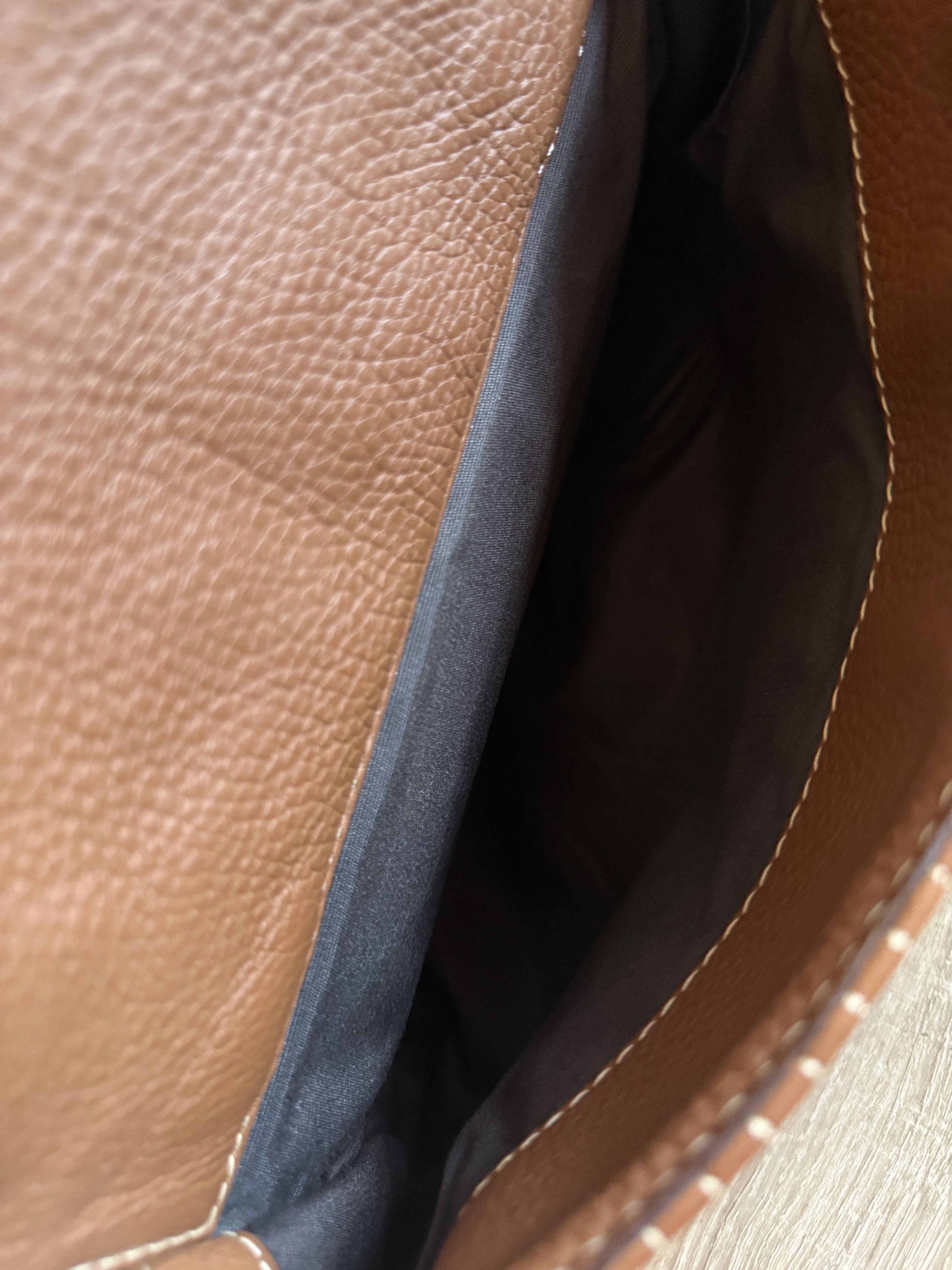 Carolina Herrera Rare handbag quilted leather camel brown CH monogrammed Size ONE SIZE - 15 Thumbnail