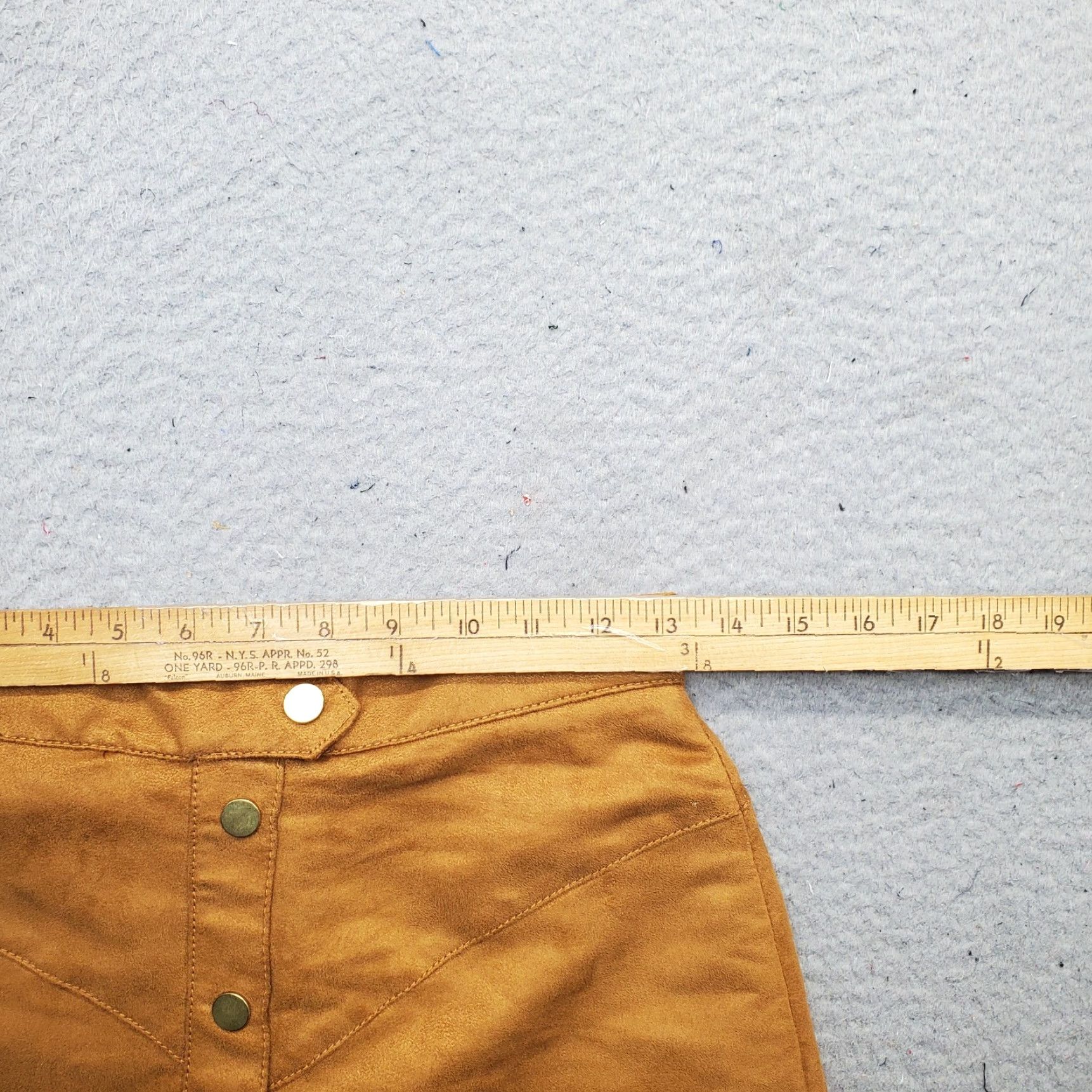 H&M H&M Womens Size 6 Brown Faux Suede Leather A-Line Mini Skirt Classic Snap Front Shirt? Size 28" / US 6 / IT 42 - 4 Thumbnail