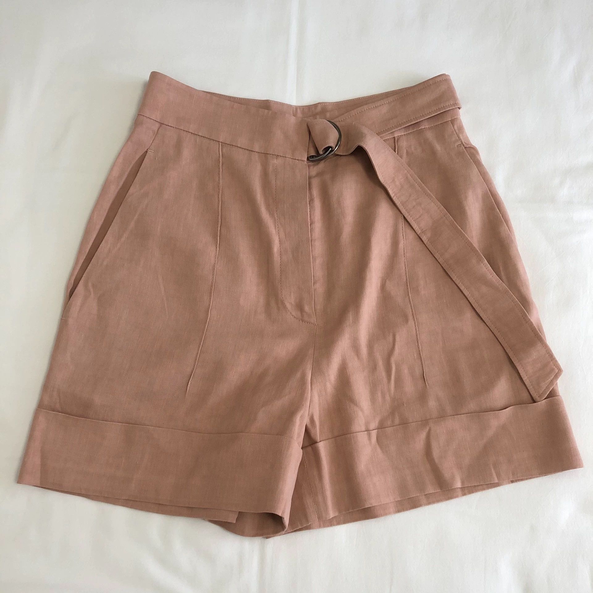 Brunello Cucinelli Brunello Cucinelli Shorts - dmc Size US 26 / EU 42 - 1 Thumbnail