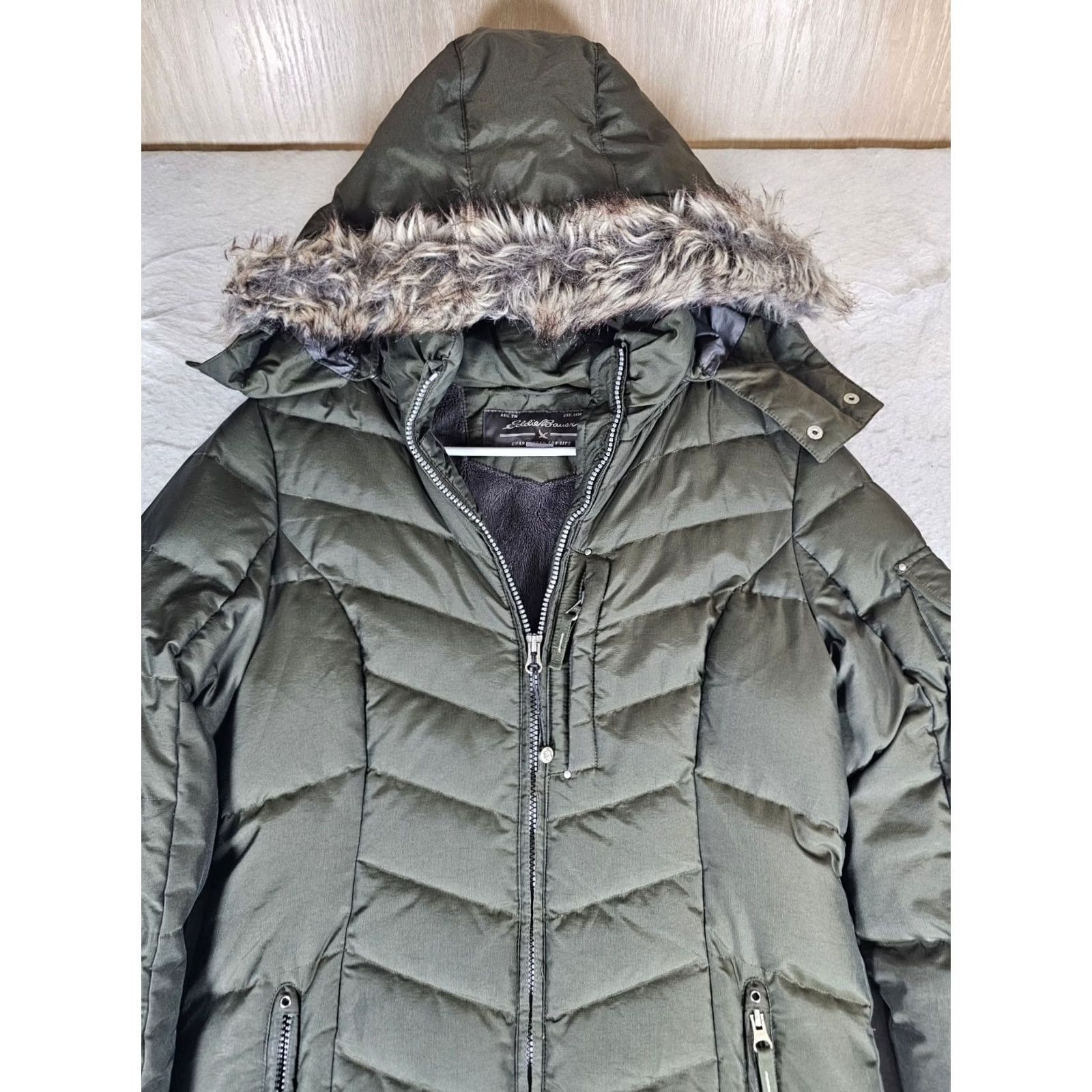 Eddie Bauer VINTAGE Eddie Bauer Sun Valley Parka Womens Size Small Green Down Hooded Fur Lined Long Coat Winter Jacket Size S / US 4 / IT 40 - 2 Thumbnail