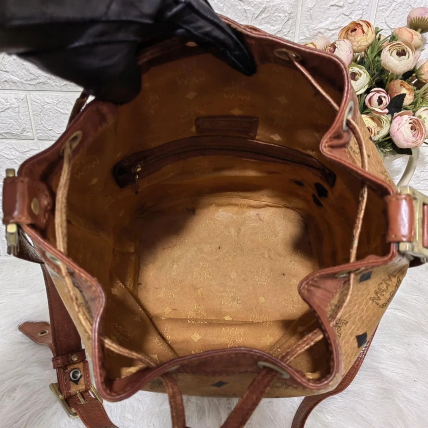 MCM MCM COGNAC VISETOS CROSSBODY BUCKET BAG MADE in GERMANY Size ONE SIZE - 6 Thumbnail