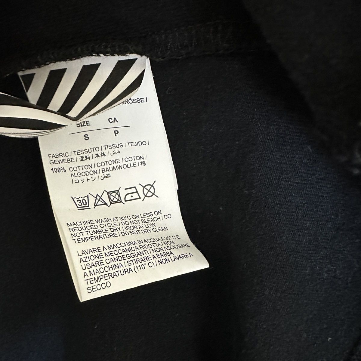 Off-White Men's Black & Red Oversized Split Logo T-shirt Size US S / EU 44-46 / 1 - 7 Thumbnail