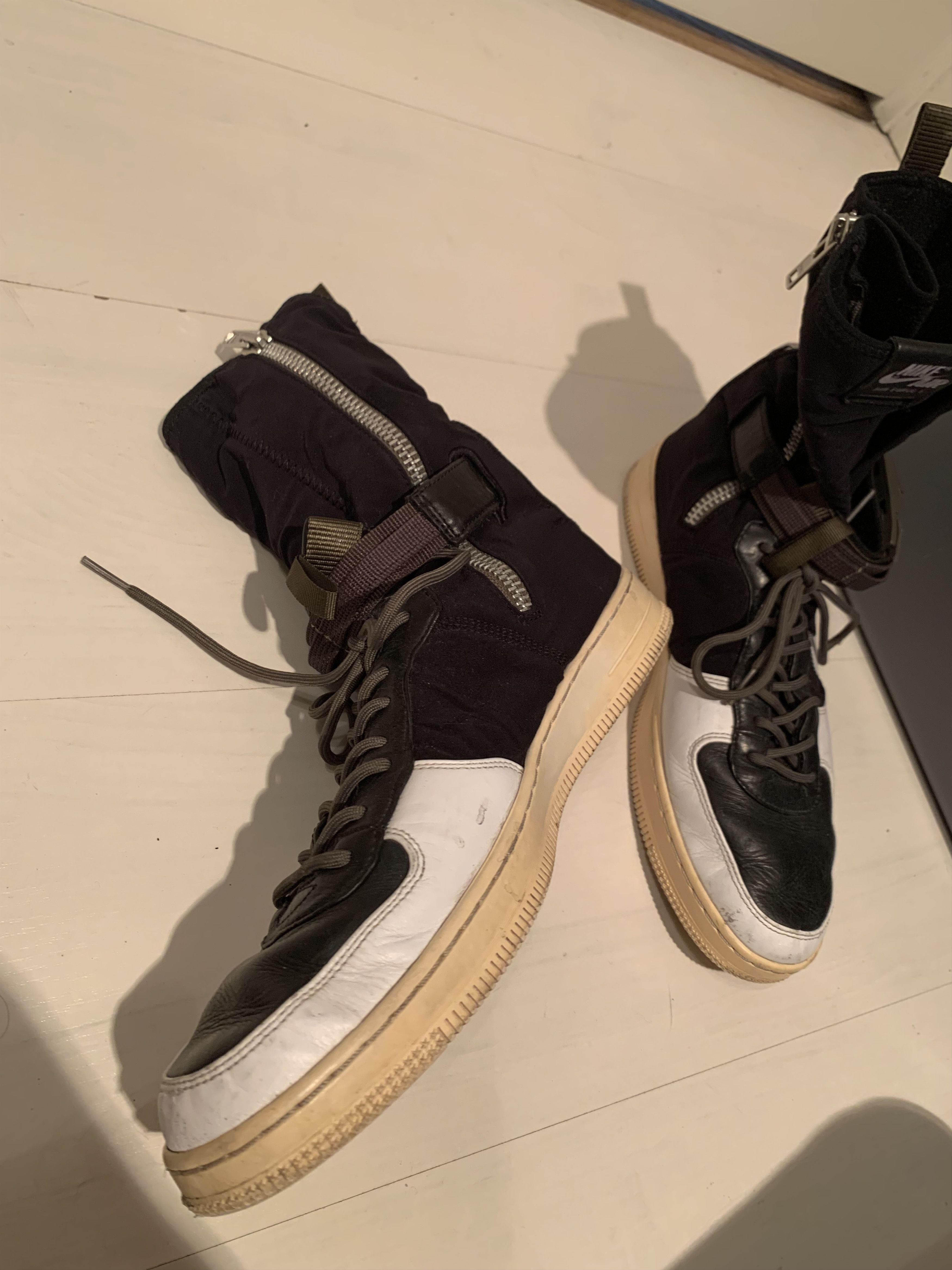 Acronym × Nike Nike Acronym Downtown AF1 Black/White Hi SP Size 11 Size US 10 / EU 43 - 4 Thumbnail
