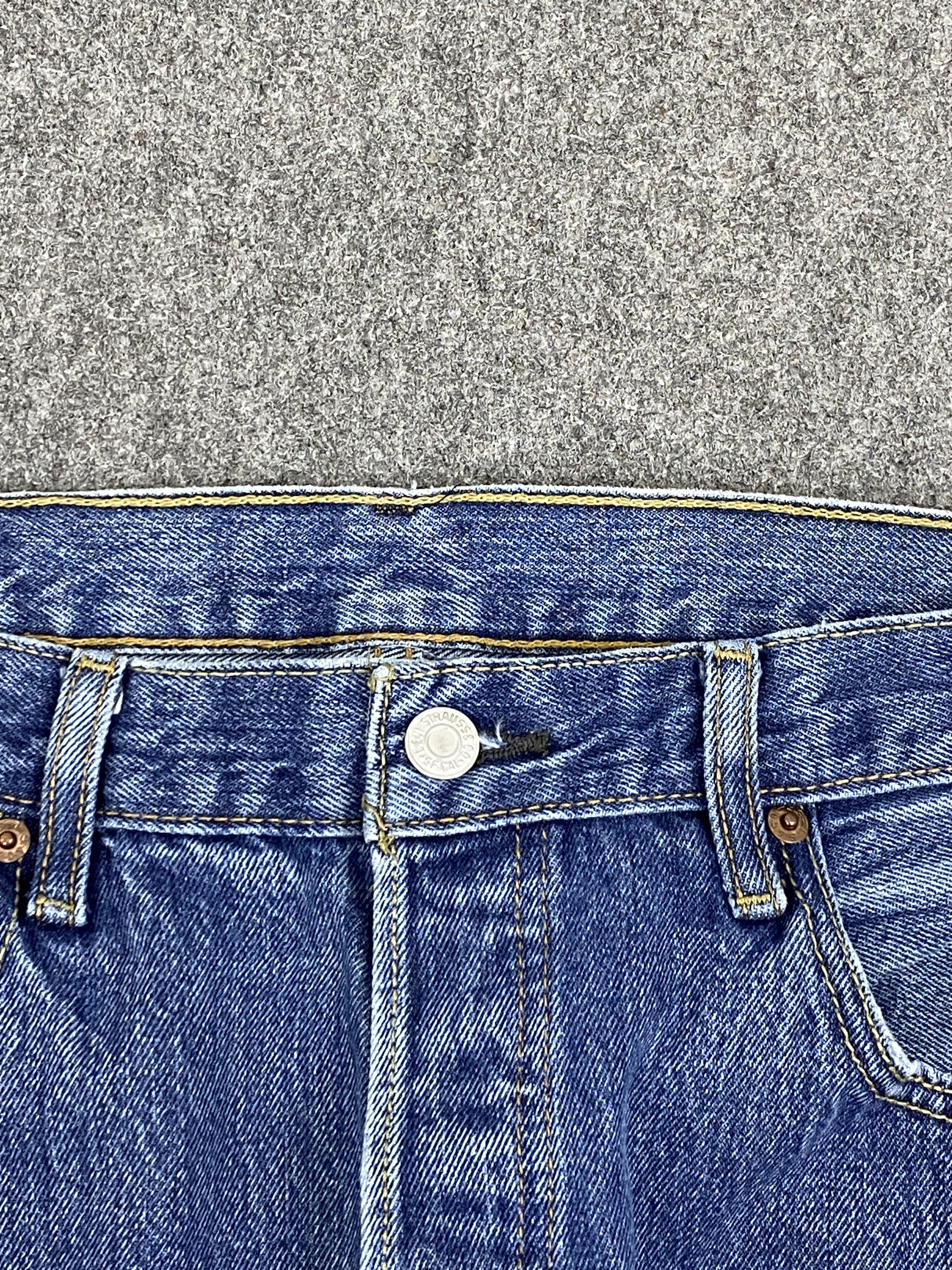 Levi's × Vintage Vintage Levis 501 Blue Denim Jeans DP2812 Size US 35 - 11 Thumbnail