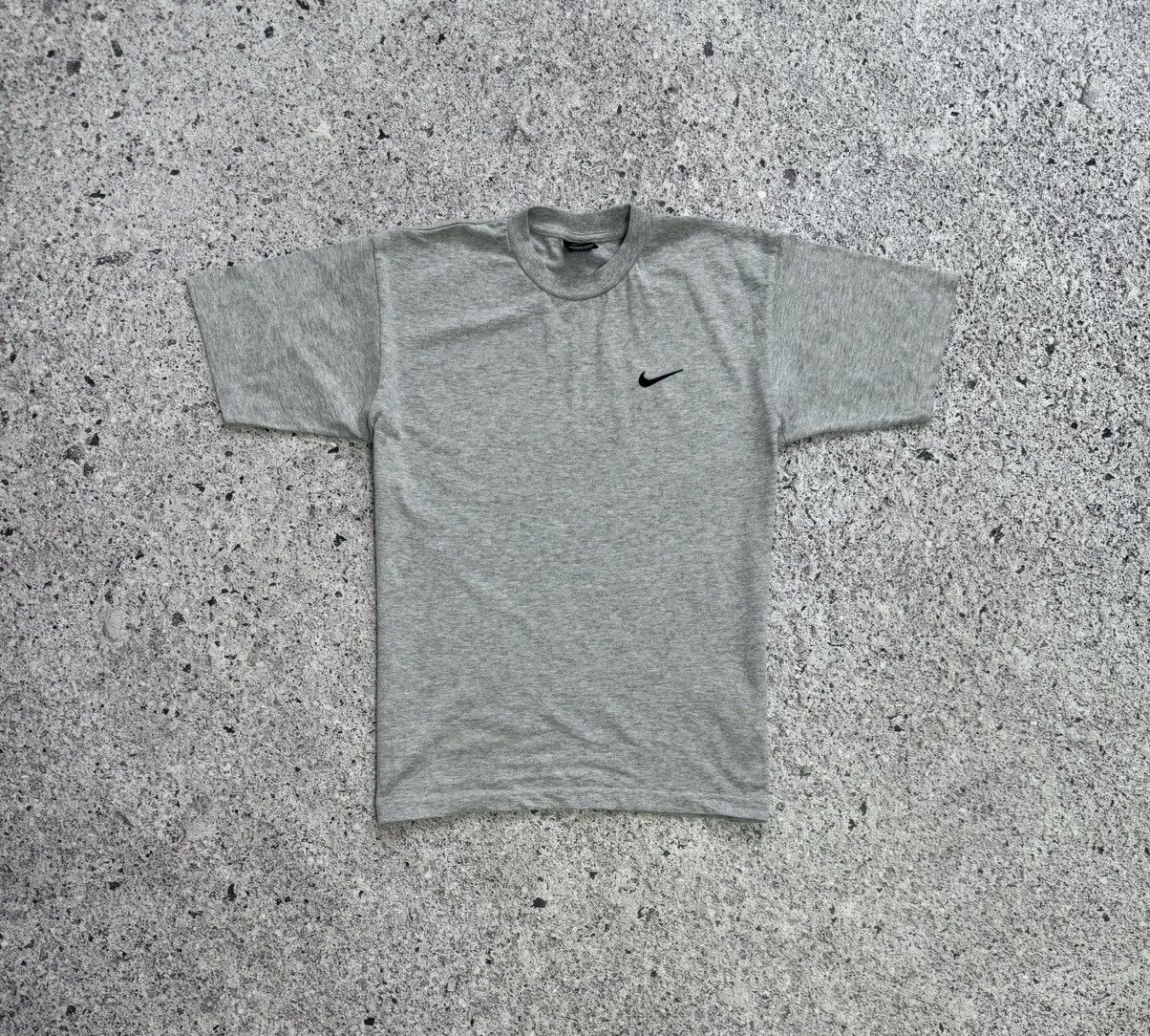 Nike × Vintage Vintage 1990’s Nike Made In USA Retro T-Shirt Y2K Hype Size US S / EU 44-46 / 1 - 2 Thumbnail