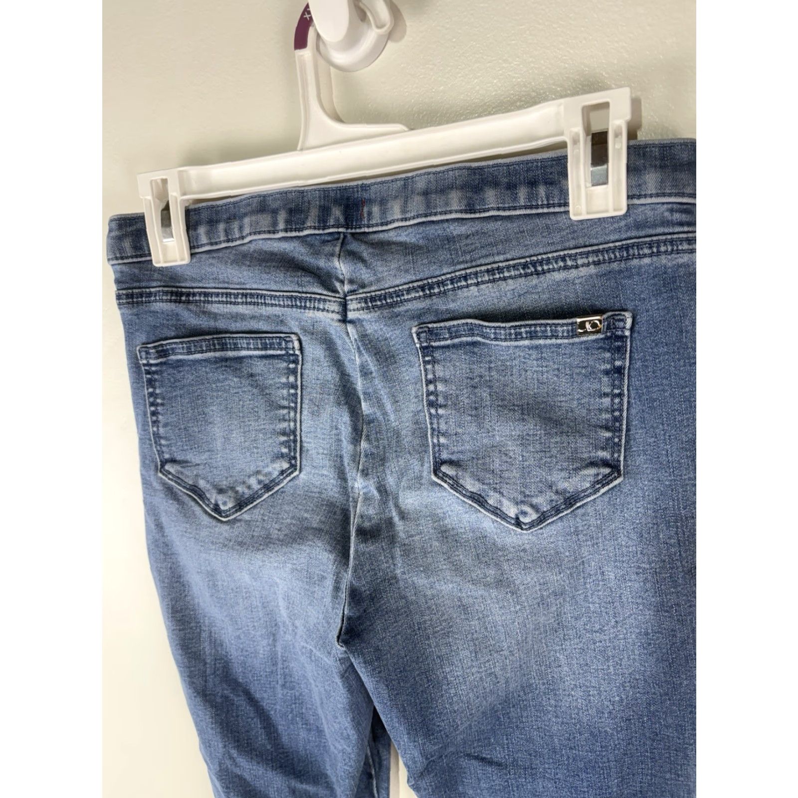 Vintage Jennifer Lopez Lt Wash Distressed Pull On Skinny Jeans Womens Size 6 Size 28" / US 6 / IT 42 - 5 Thumbnail