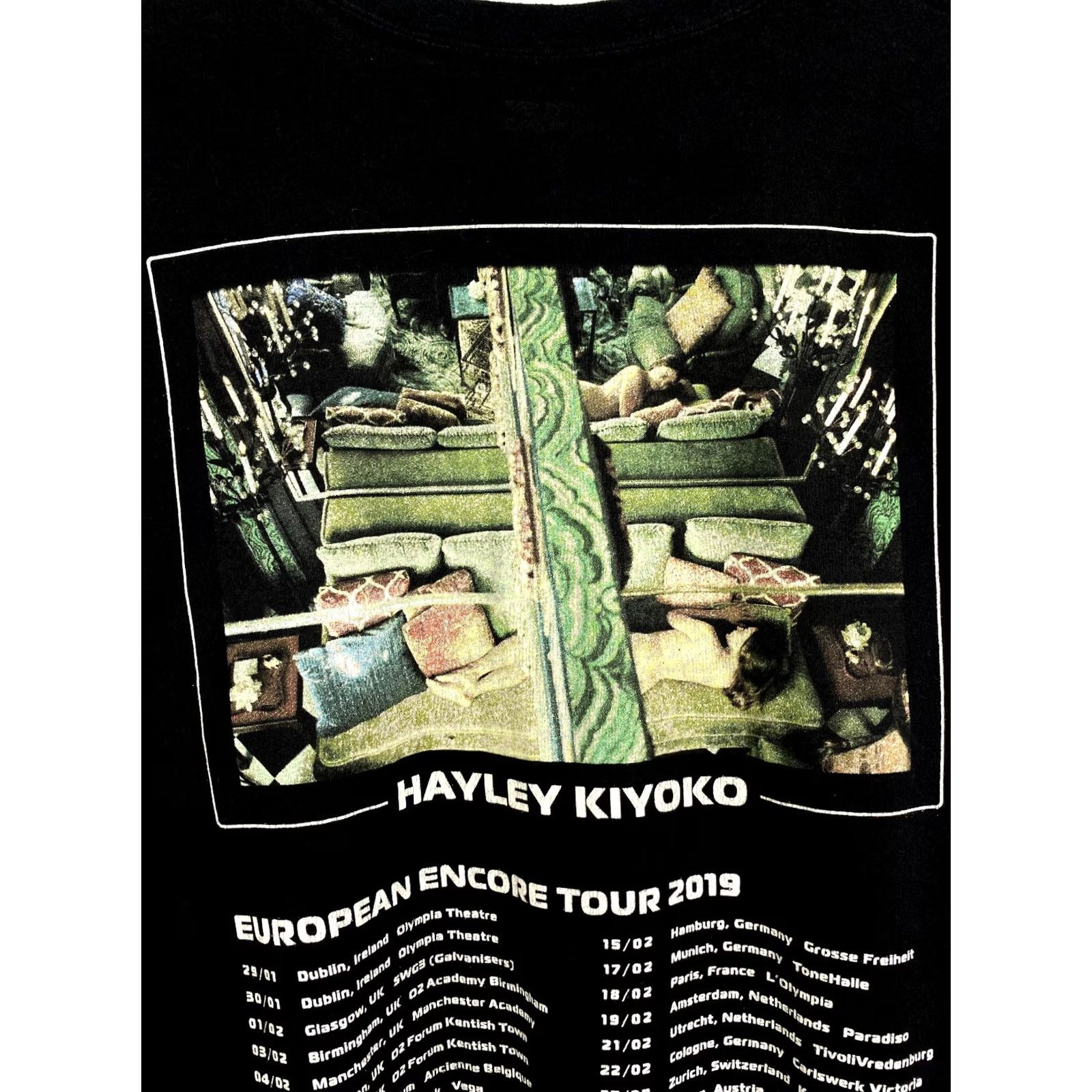 Gildan Hayley Kiyoko American Sexy girl t-shirt rare retro Y2K hype L black Mens T-Shirt Size US L / EU 52-54 / 3 - 4 Thumbnail