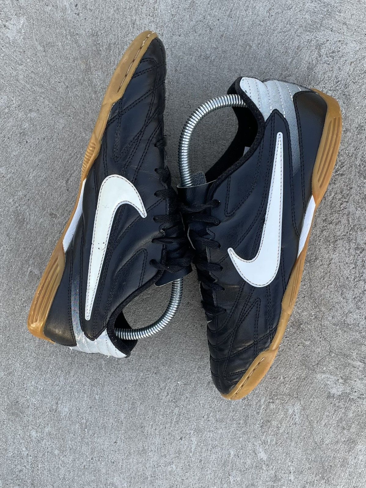 Nike × Vintage Nike Tiempo 2000s Vintage T90 Sneakers Y2k Boots Blokecore Size US 5.5 / EU 38 - 4 Thumbnail