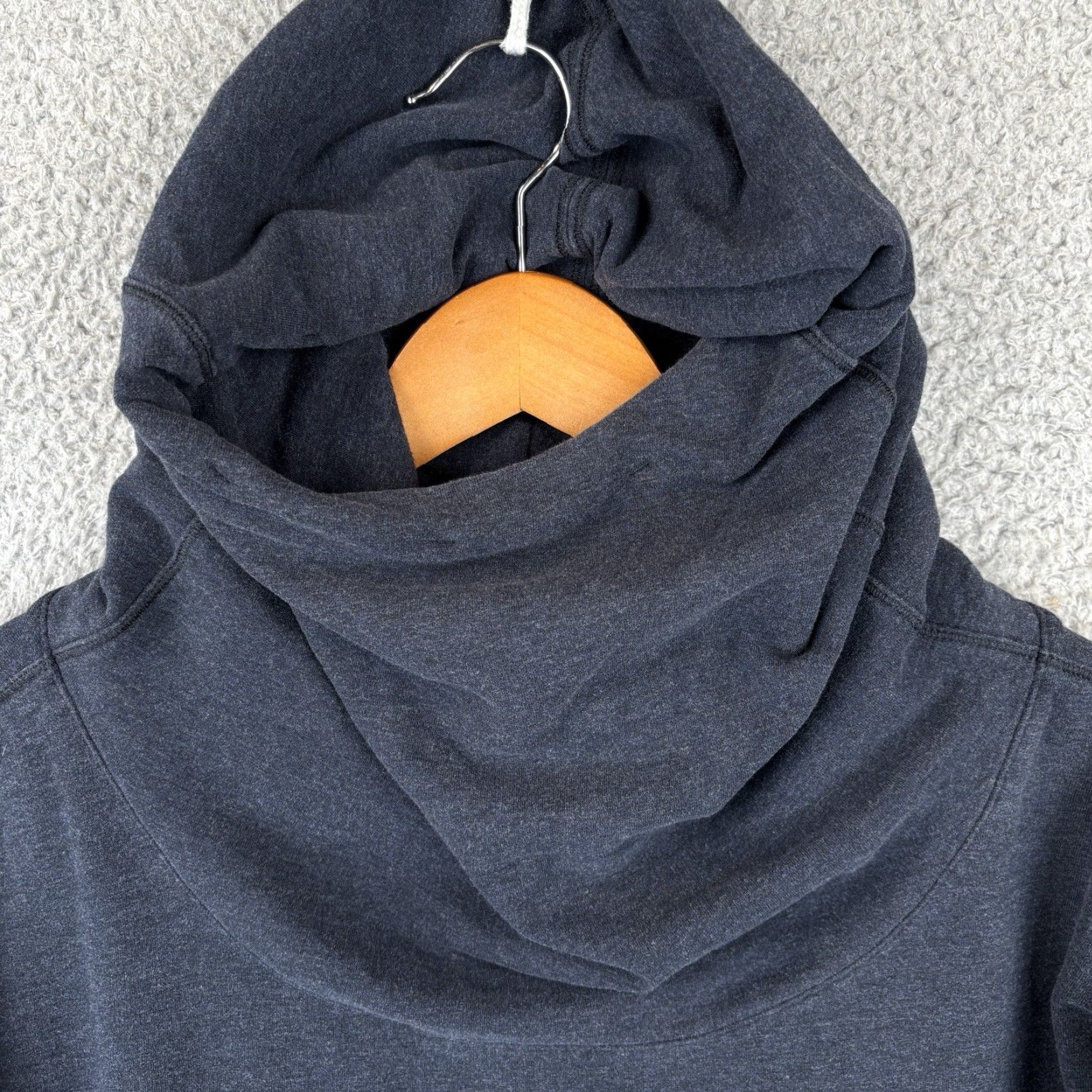 Lululemon Lululemon Stress Less Hoodie Funnel Neck Size 6 Dark Navy Thumb Holes Read Size M / US 6-8 / IT 42-44 - 3 Thumbnail