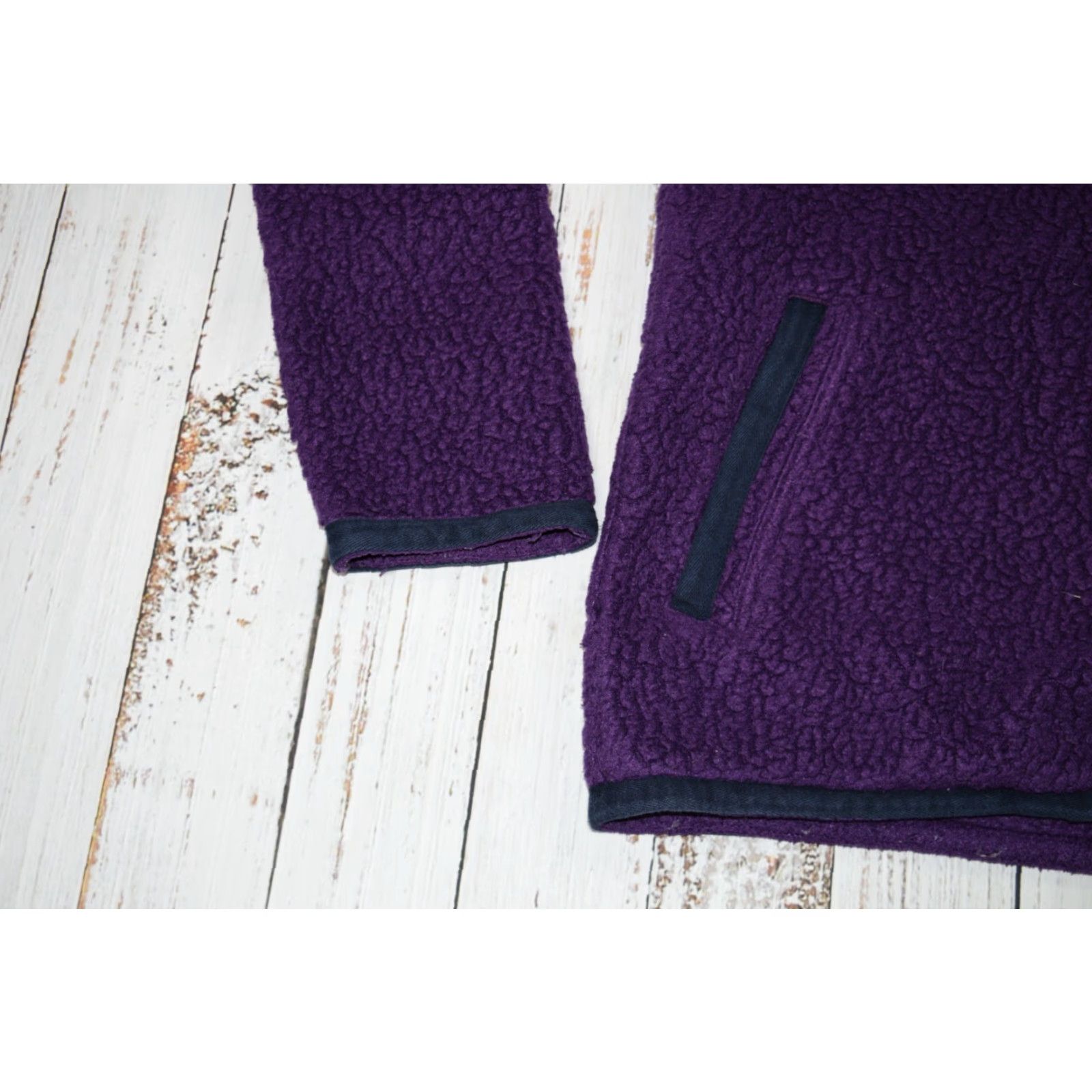 Patagonia PATAGONIA WOMENS FLEECE SHEARLING CARDIGAN HOODED BUTTON UP PURPLE EGGPLANT SZ S Size S / US 4 / IT 40 - 3 Thumbnail