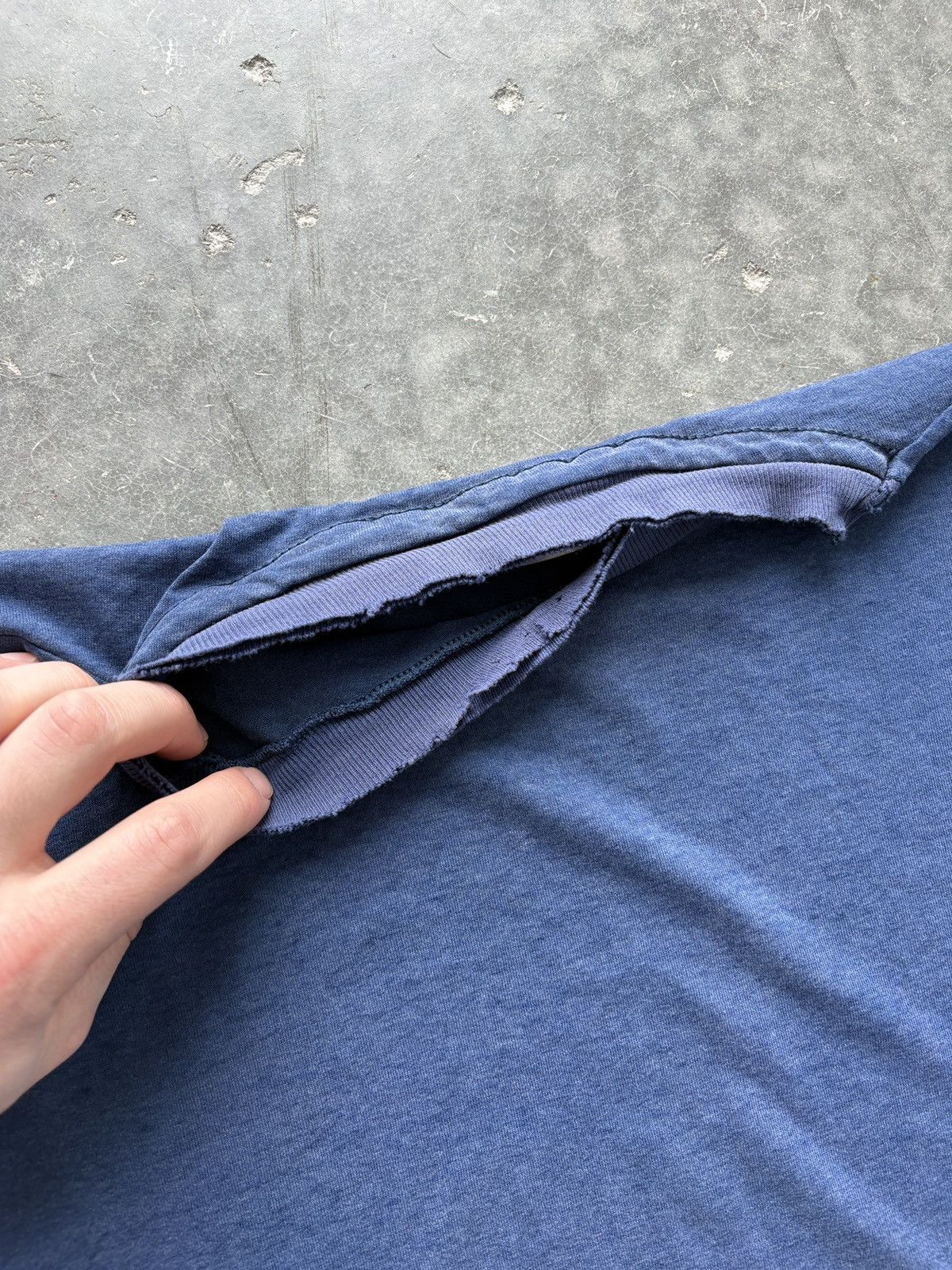 Vintage Vintage 80s Hanes Faded Heather Blue Tee Size US XL / EU 56 / 4 - 4 Thumbnail