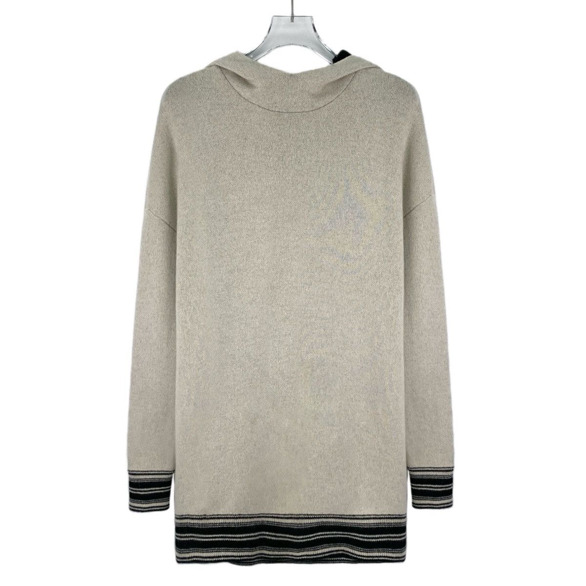 Dior Dior Beige Letter Intarsia Cashmere Hooded Knit Coat K26WX Size XXS / US 00 / IT 34 - 2 Thumbnail