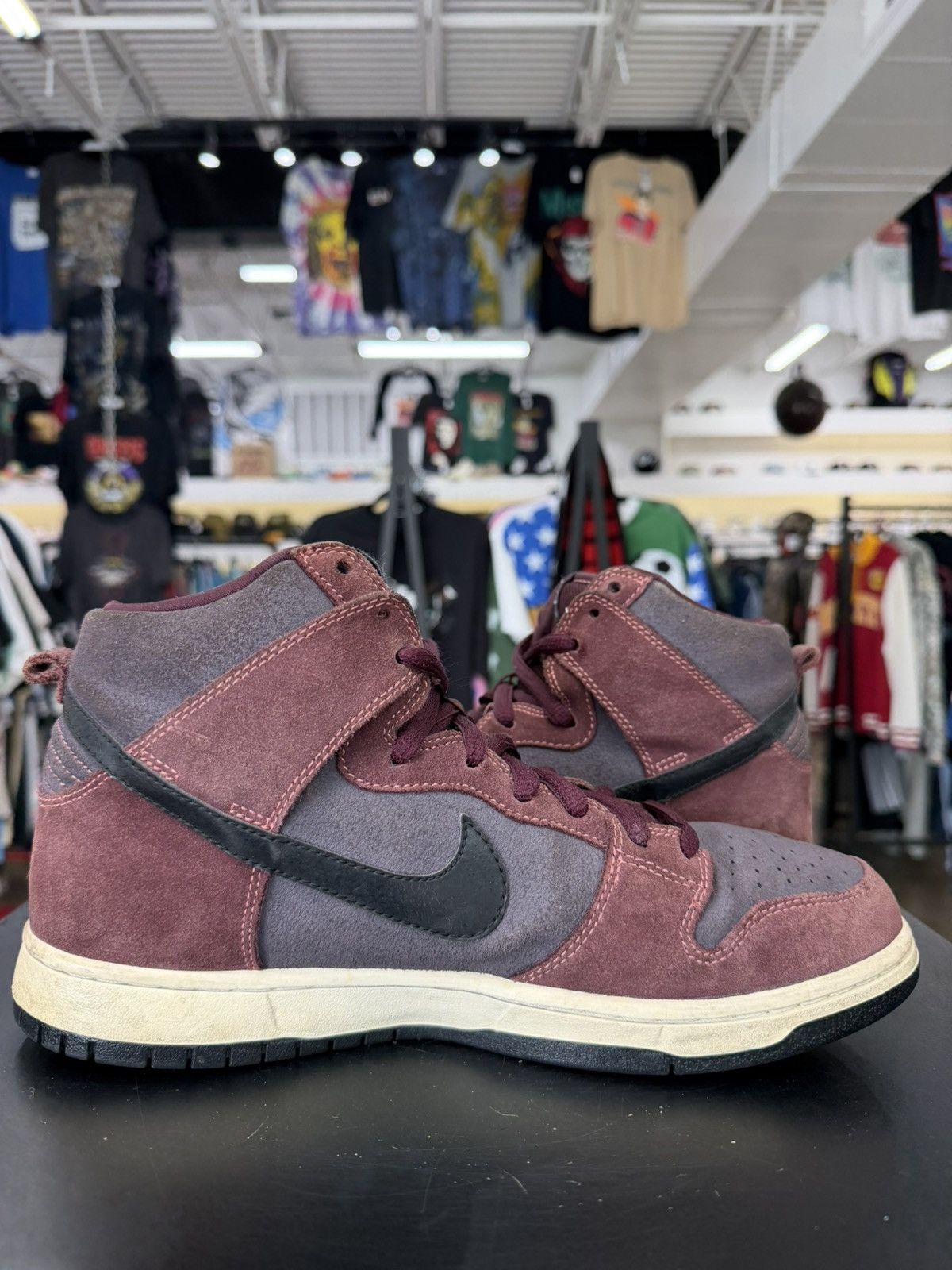 Nike Nike SB Dunk High Deep Burgundy Gridiron Size 9.5 Size US 9.5 / EU 42-43 - 3 Thumbnail