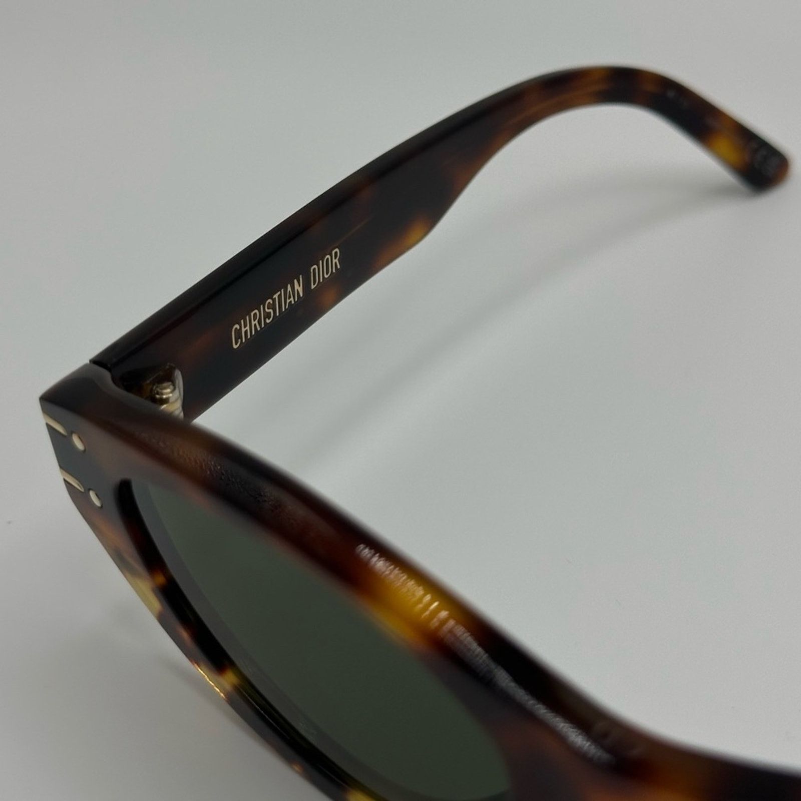 Dior NEW Dior Sunglasses CD40104I 53N Diorsignature B5I Women Size ONE SIZE - 4 Thumbnail