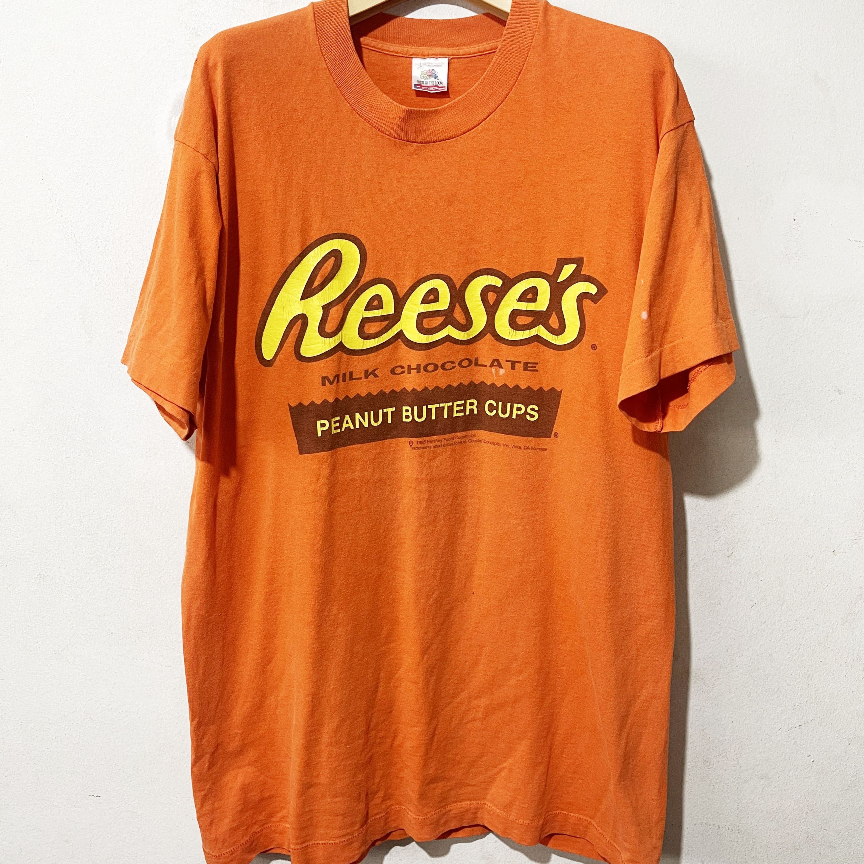 Vintage Vintage 90s Reese's Peanut Butter Cups Shirt Size US L / EU 52-54 / 3 - 1 Thumbnail