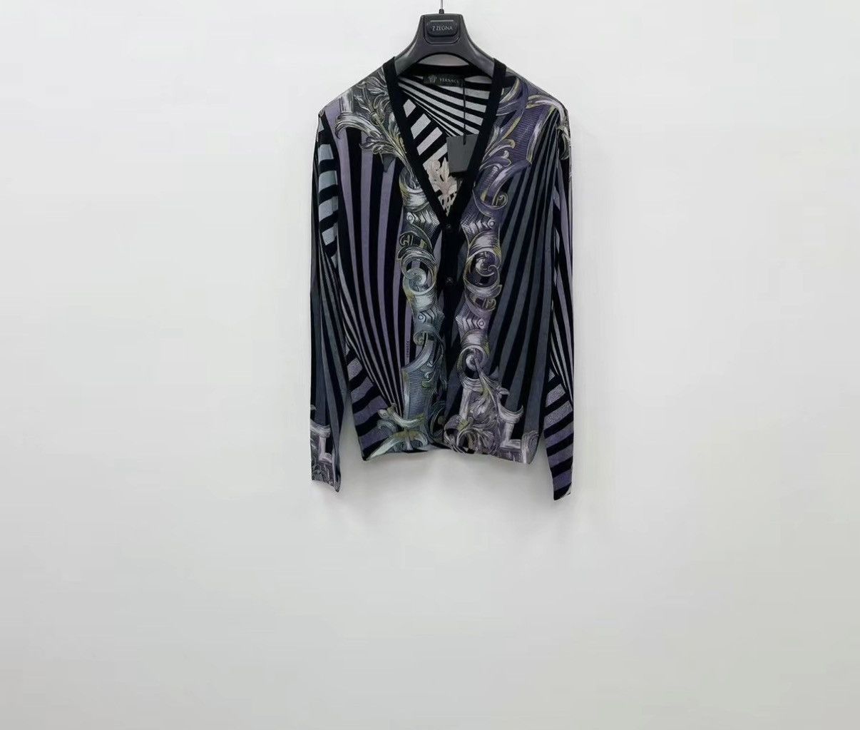 Versace VERSACE Wool/Silk Cardigan J30 Size US S / EU 44-46 / 1 - 4 Thumbnail