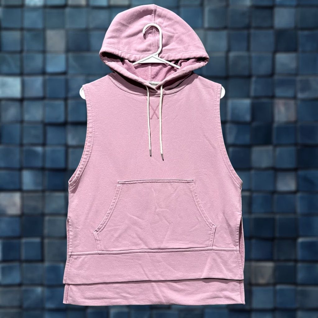 Champion Champion Womens Sleeveless Hoodie Small Pink Pocket Pullover GUC Easy Care Logo Shirt Size S / US 4 / IT 40 - 1 Thumbnail