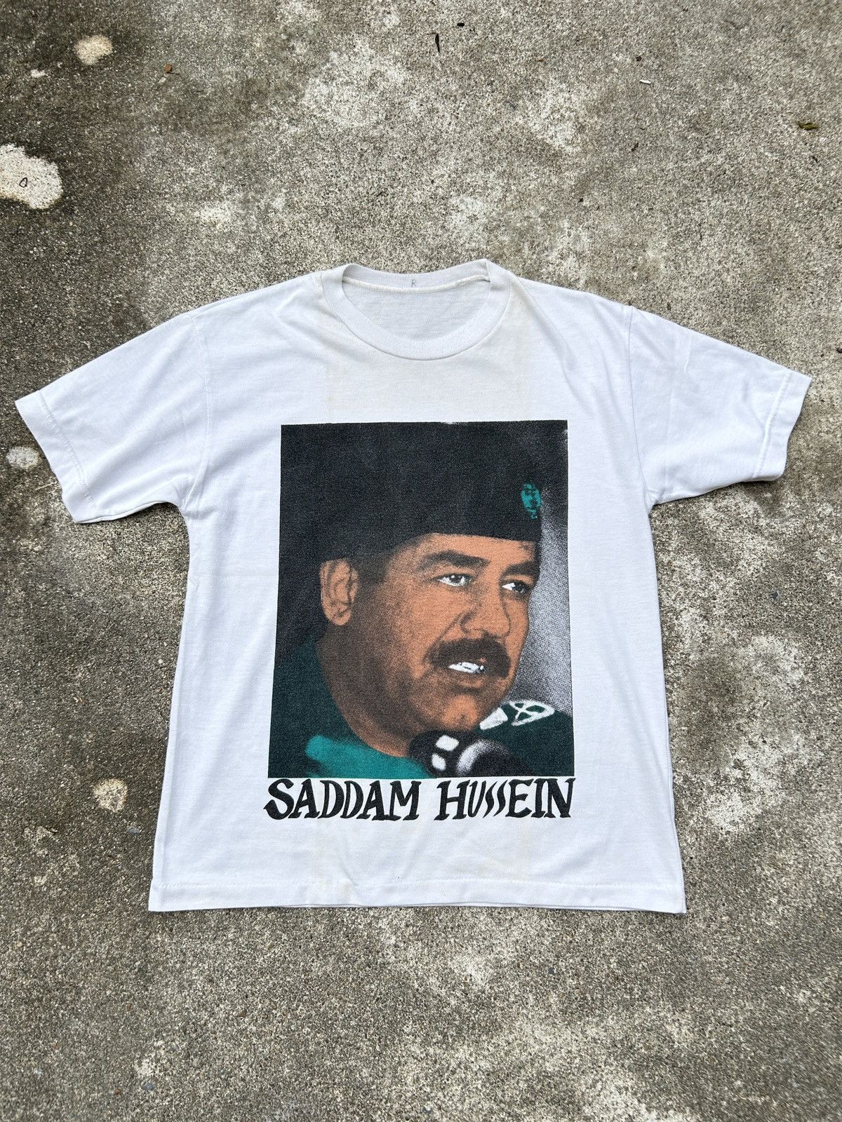 Vintage Vintage Saddam Hussein White T-shirt Size US XXS / EU 40 - 1 Thumbnail
