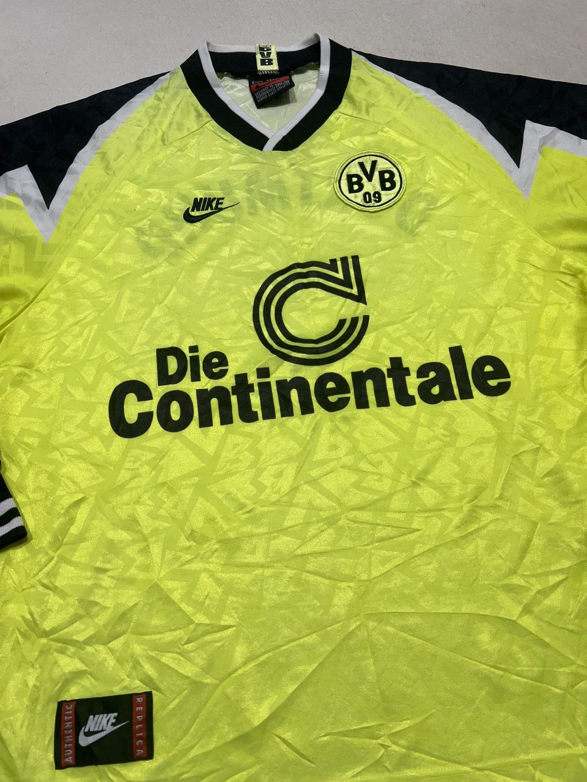 Nike Borussia dortmund 1995 Nike Home Longsleeve Jersey Size US L / EU 52-54 / 3 - 3 Thumbnail